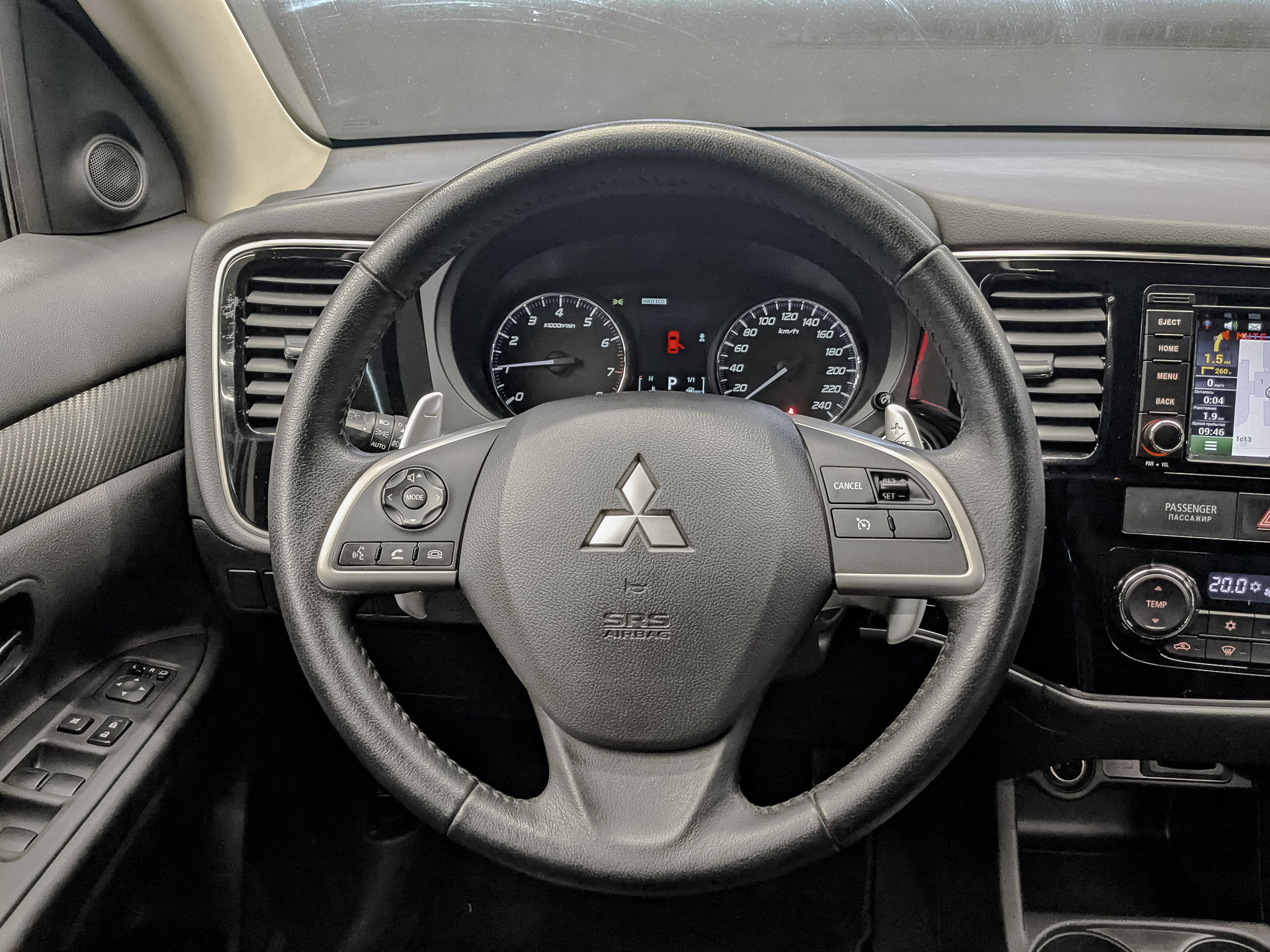 MITSUBISHI Outlander 2.40 (167 л.с), автомат, 2013, пробег 76 575 км