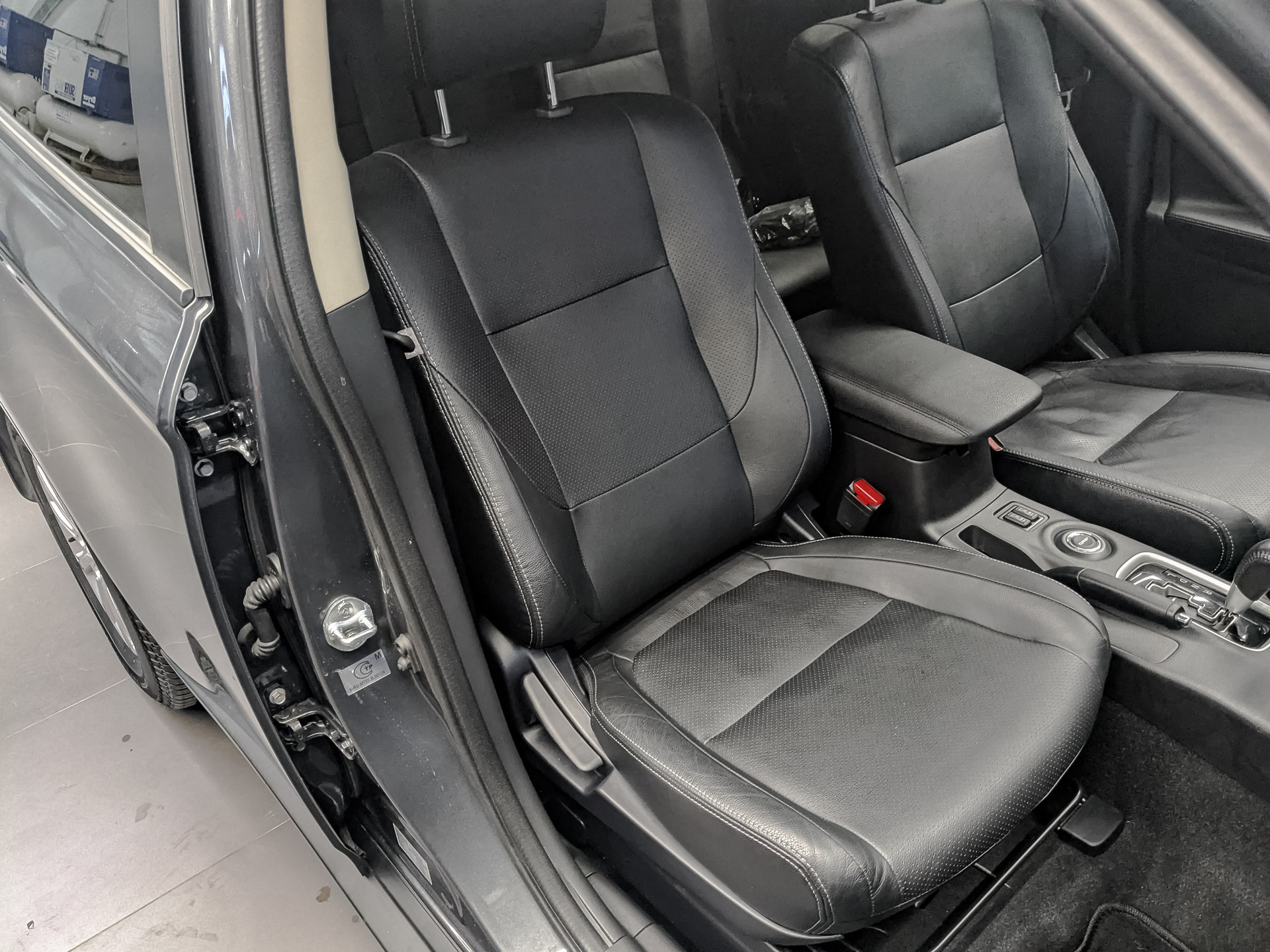 MITSUBISHI Outlander 2.40 (167 л.с), автомат, 2013, пробег 76 575 км