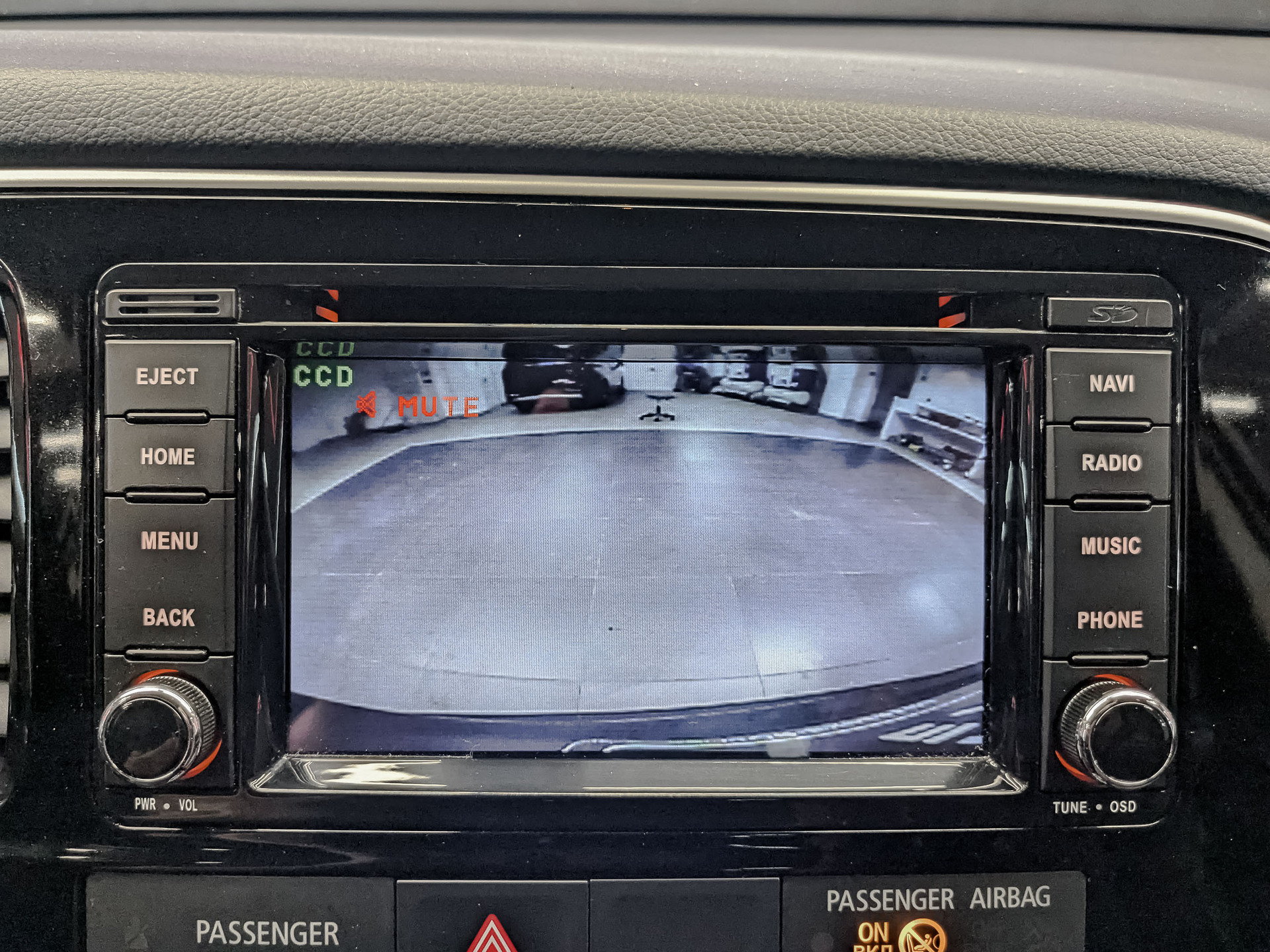 MITSUBISHI Outlander 2.40 (167 л.с), автомат, 2013, пробег 76 575 км