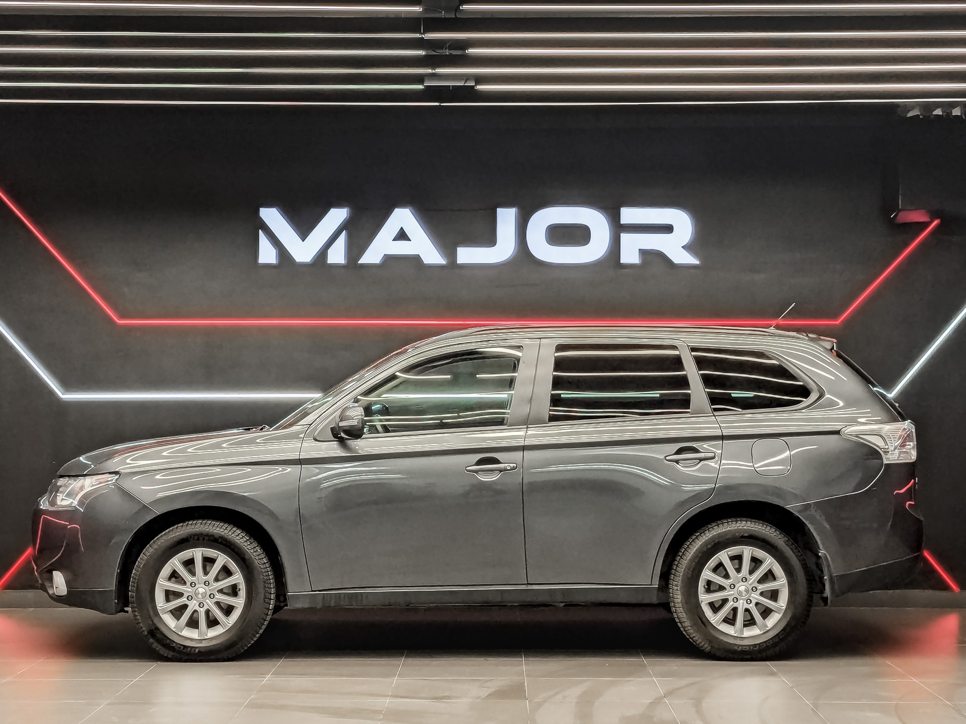 MITSUBISHI Outlander 2.40 (167 л.с), автомат, 2013, пробег 76 575 км