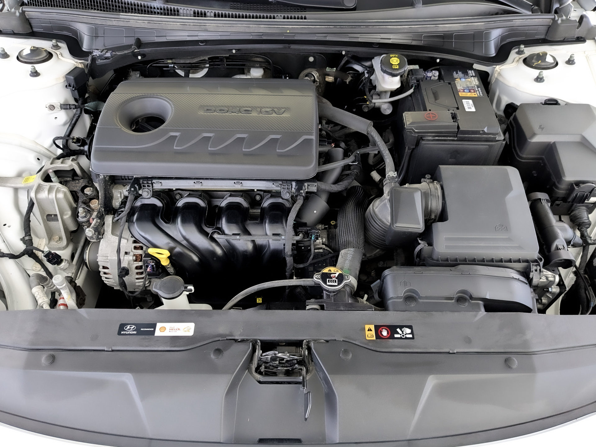 HYUNDAI Elantra 1.60 (128 л.с), автомат, 2022, пробег 42 343 км