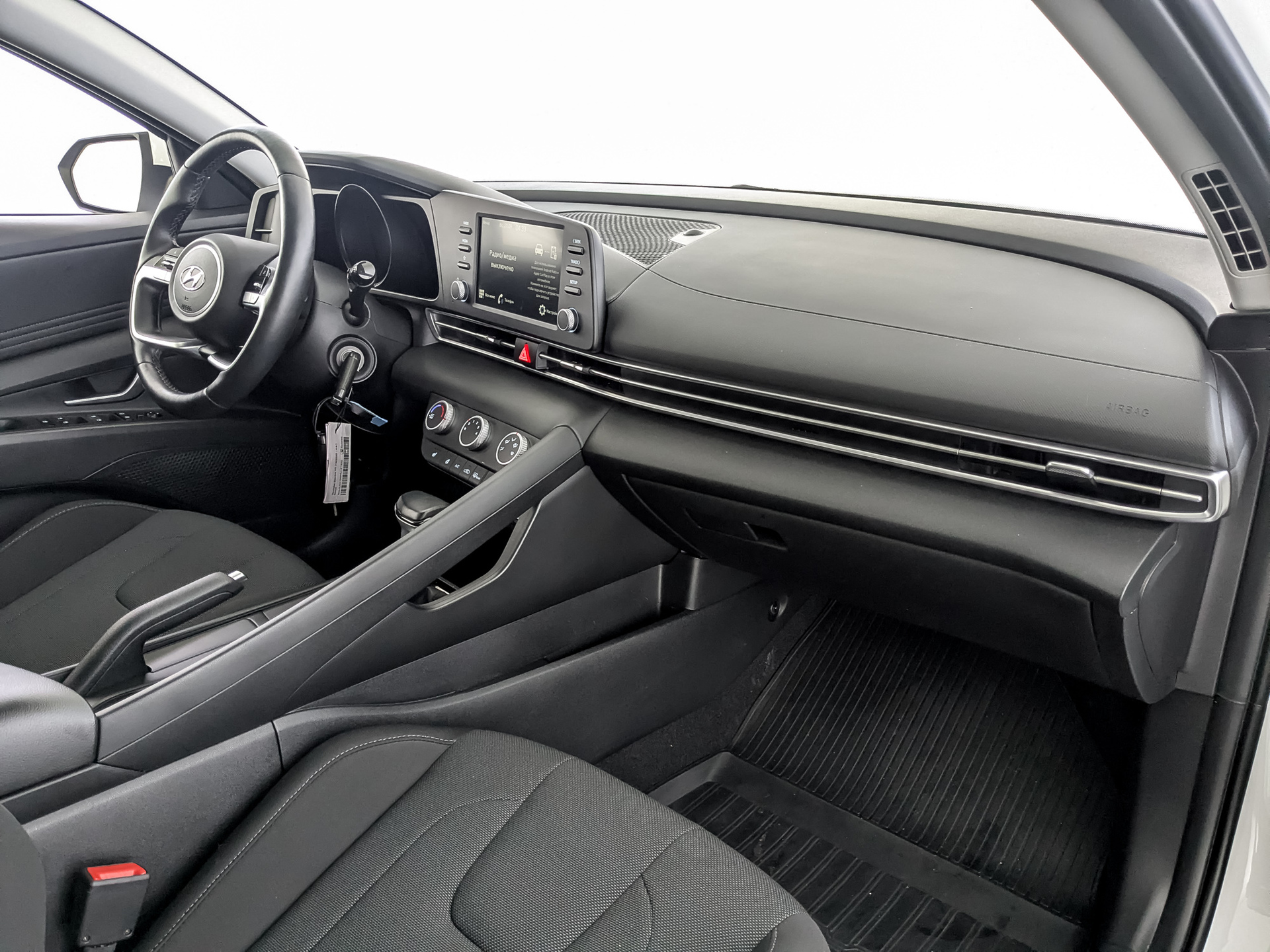 HYUNDAI Elantra 1.60 (128 л.с), автомат, 2022, пробег 42 343 км