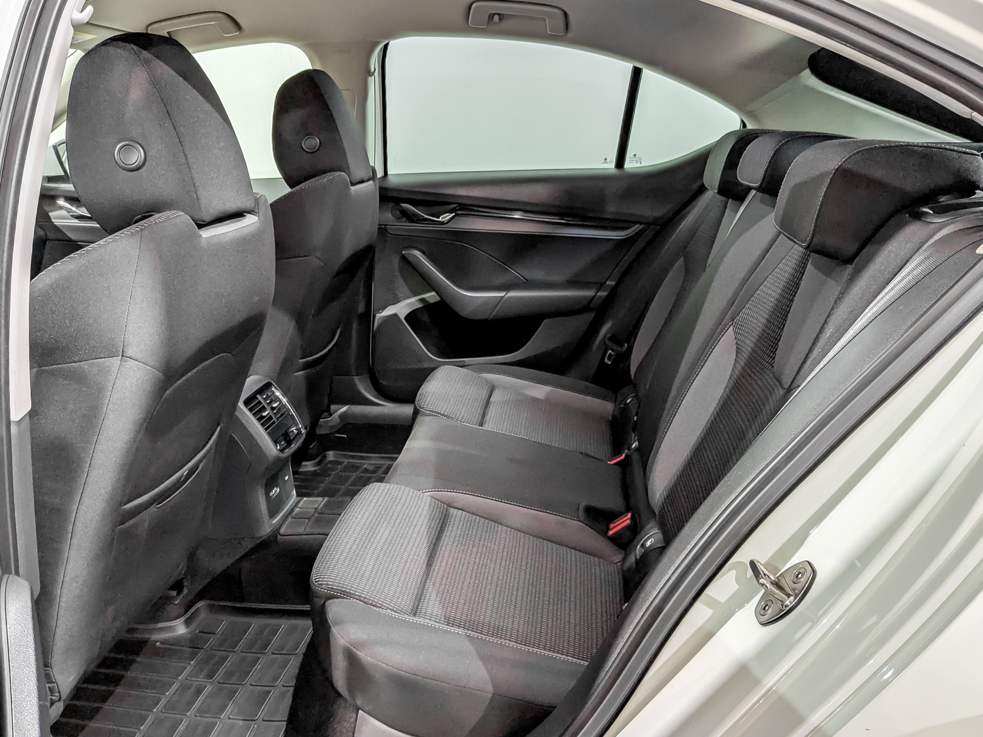 SKODA Octavia 1.40 (150 л.с), автомат, 2020, пробег 102 374 км