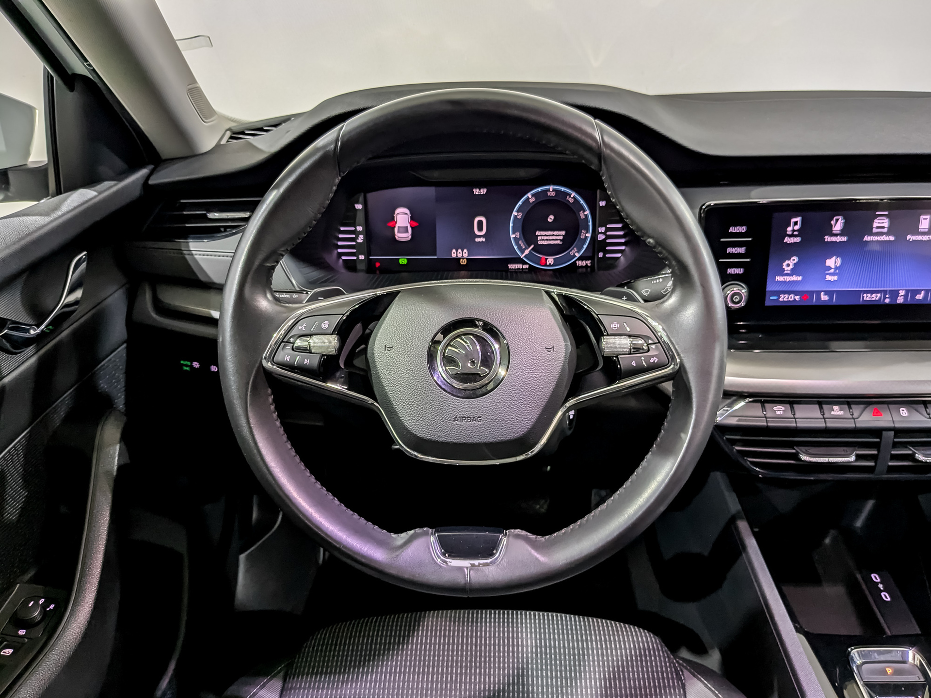SKODA Octavia 1.40 (150 л.с), автомат, 2020, пробег 102 374 км