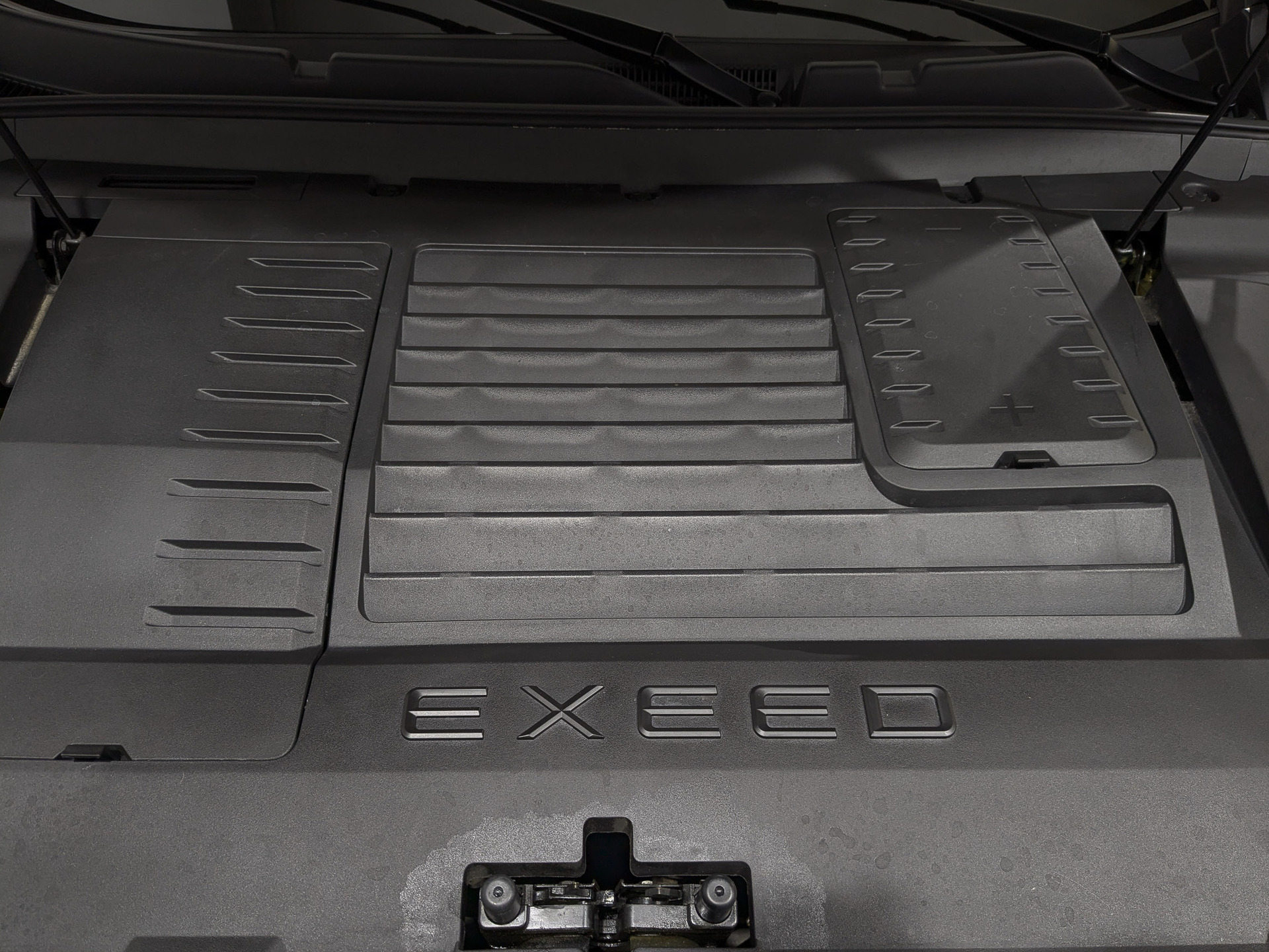 EXEED LX 1.50 (147 л.с), автомат, 2022, пробег 44 112 км