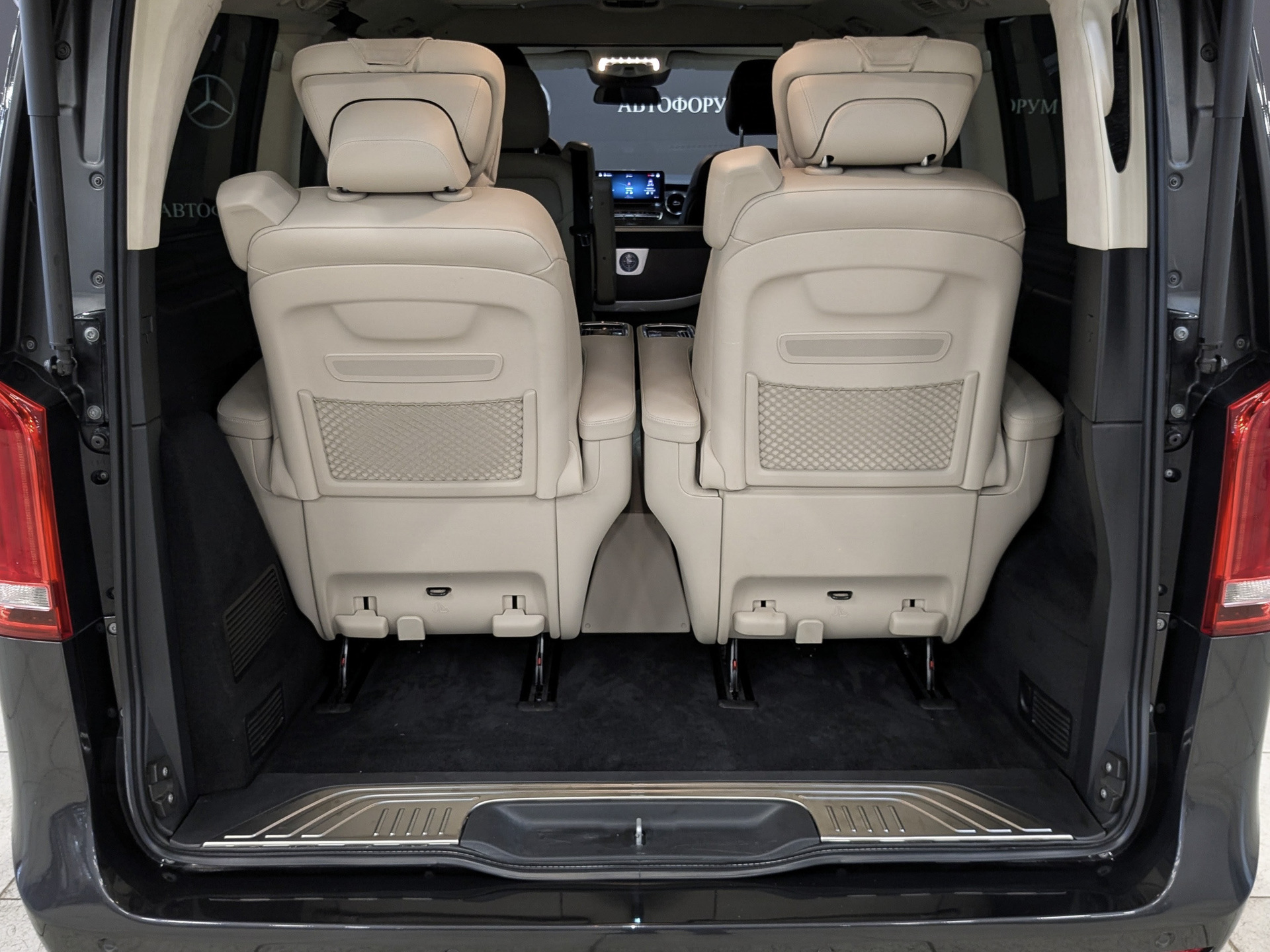 MERCEDES-BENZ V-Класс 1.90 (237 л.с), автомат, 2022, пробег 92 109 км