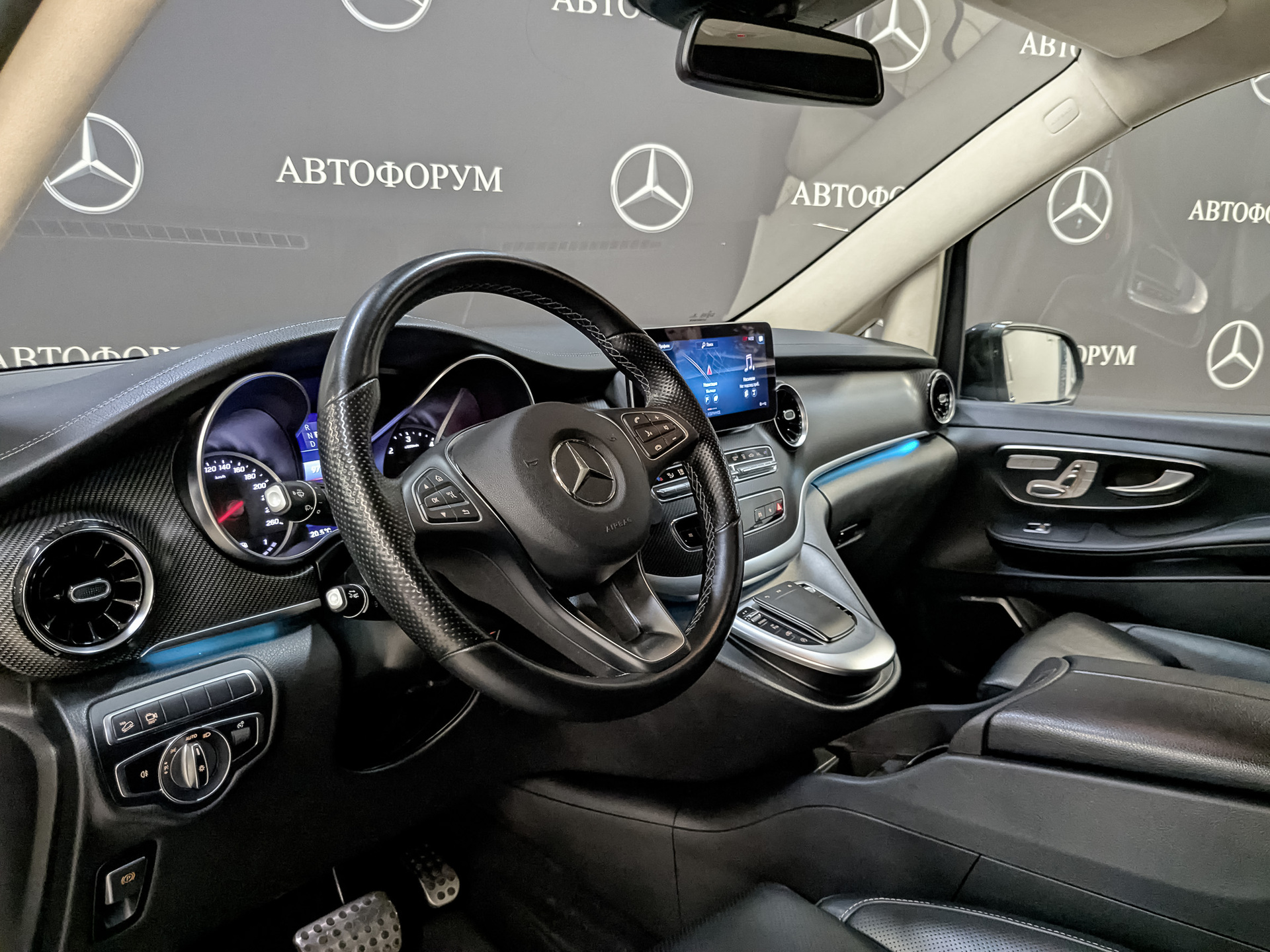 MERCEDES-BENZ V-Класс 1.90 (237 л.с), автомат, 2022, пробег 92 109 км