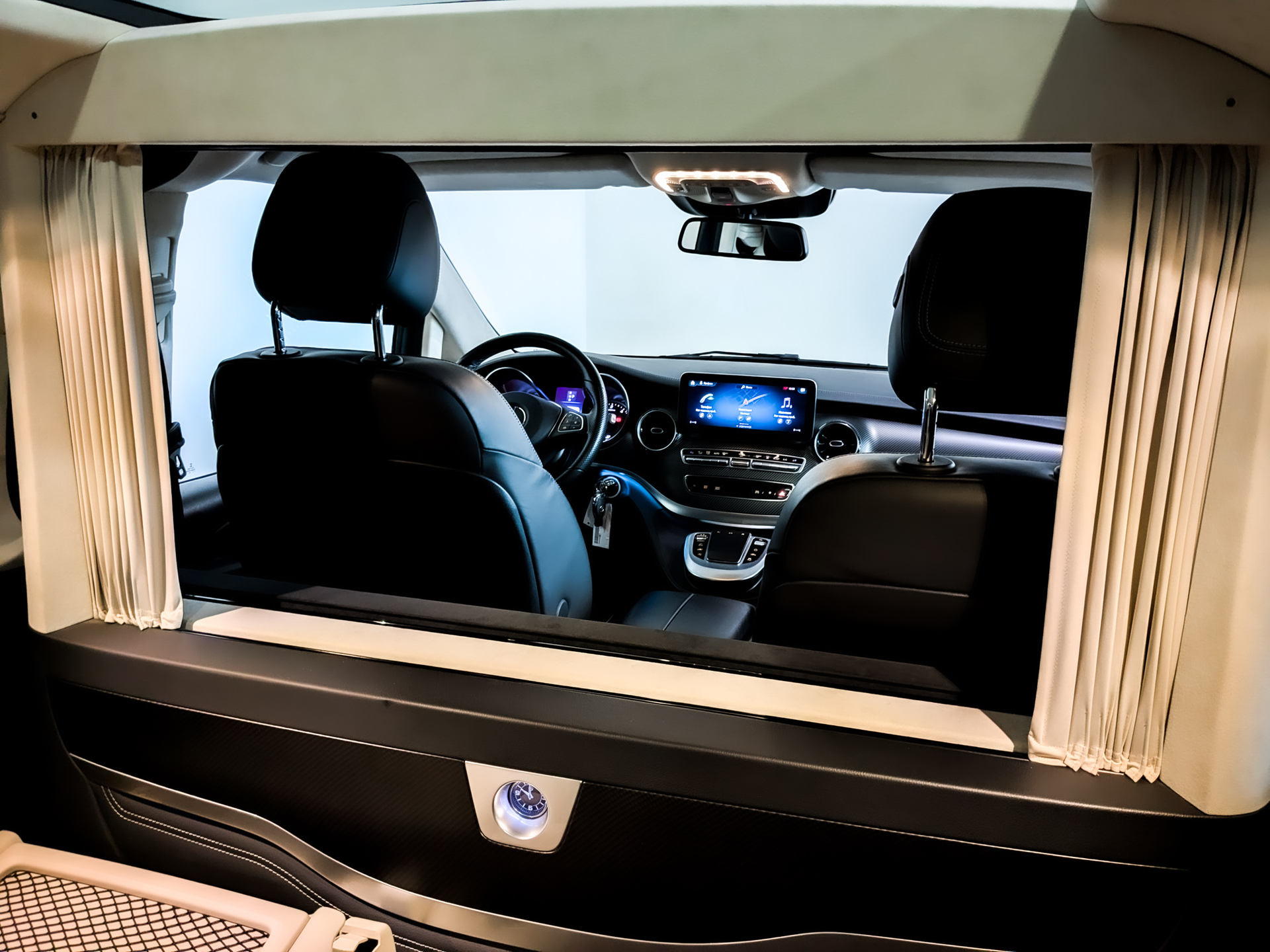 MERCEDES-BENZ V-Класс 1.90 (237 л.с), автомат, 2022, пробег 92 109 км