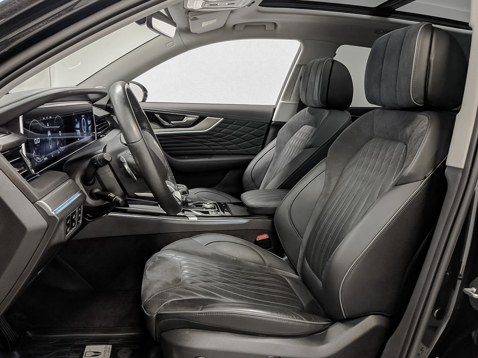 Фото Hongqi HS5 с пробегом 65 428 км