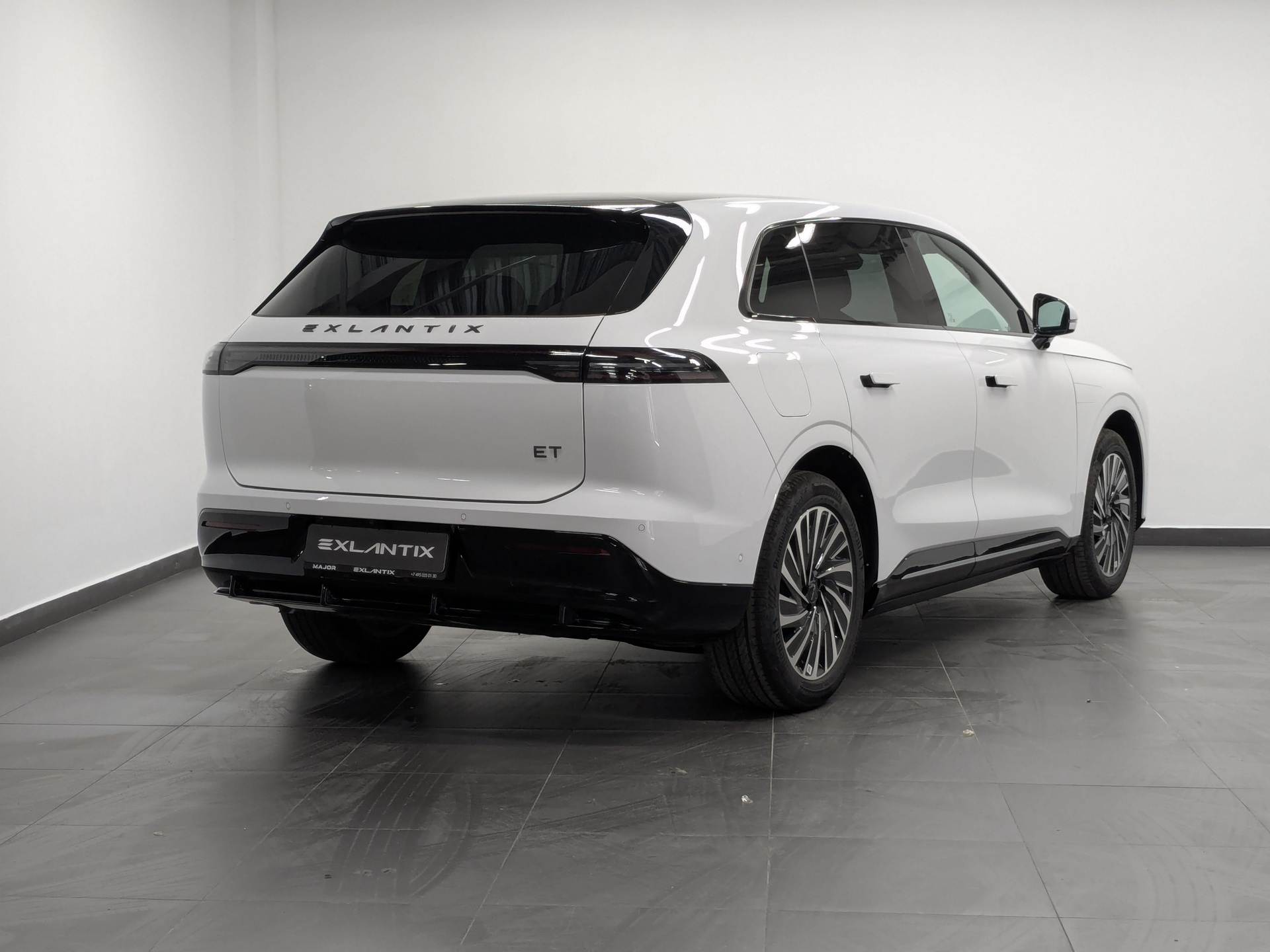 Фото Exlantix ET Top 1.5ELH/190 40кВт 4WD