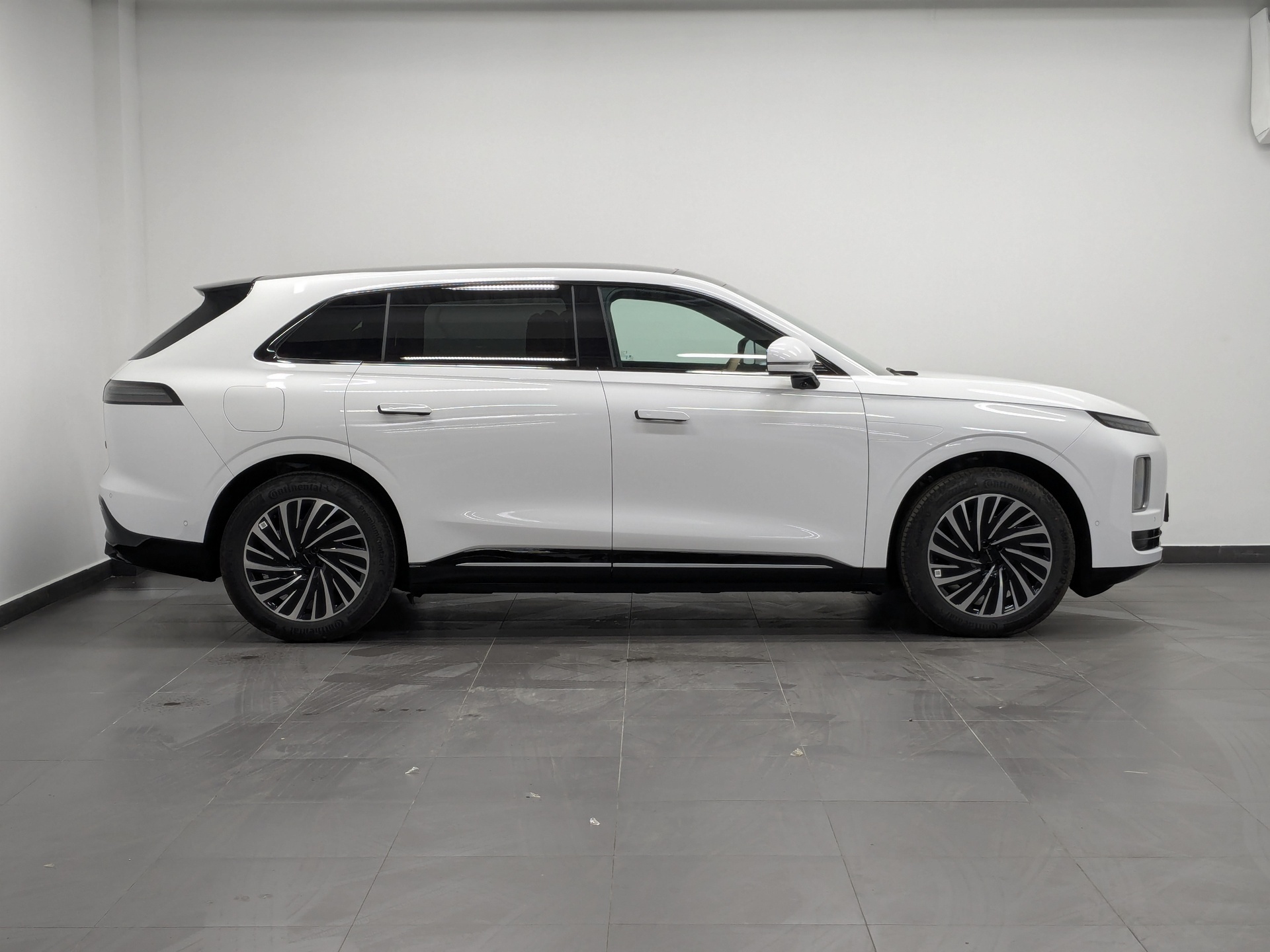 Фото Exlantix ET Top 1.5ELH/190 40кВт 4WD