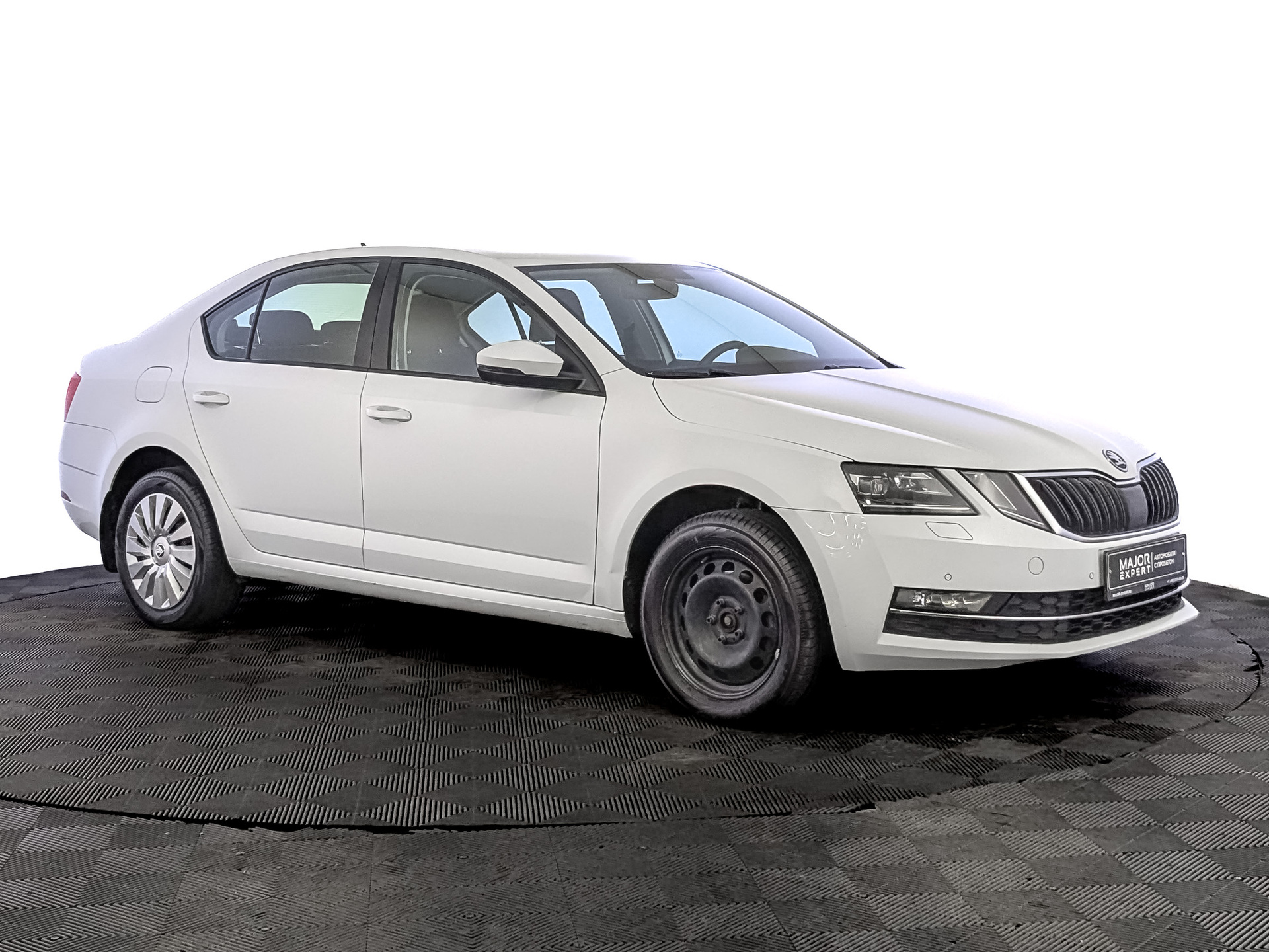 SKODA Octavia 1.60 (110 л.с), автомат, 2020, пробег 122 569 км