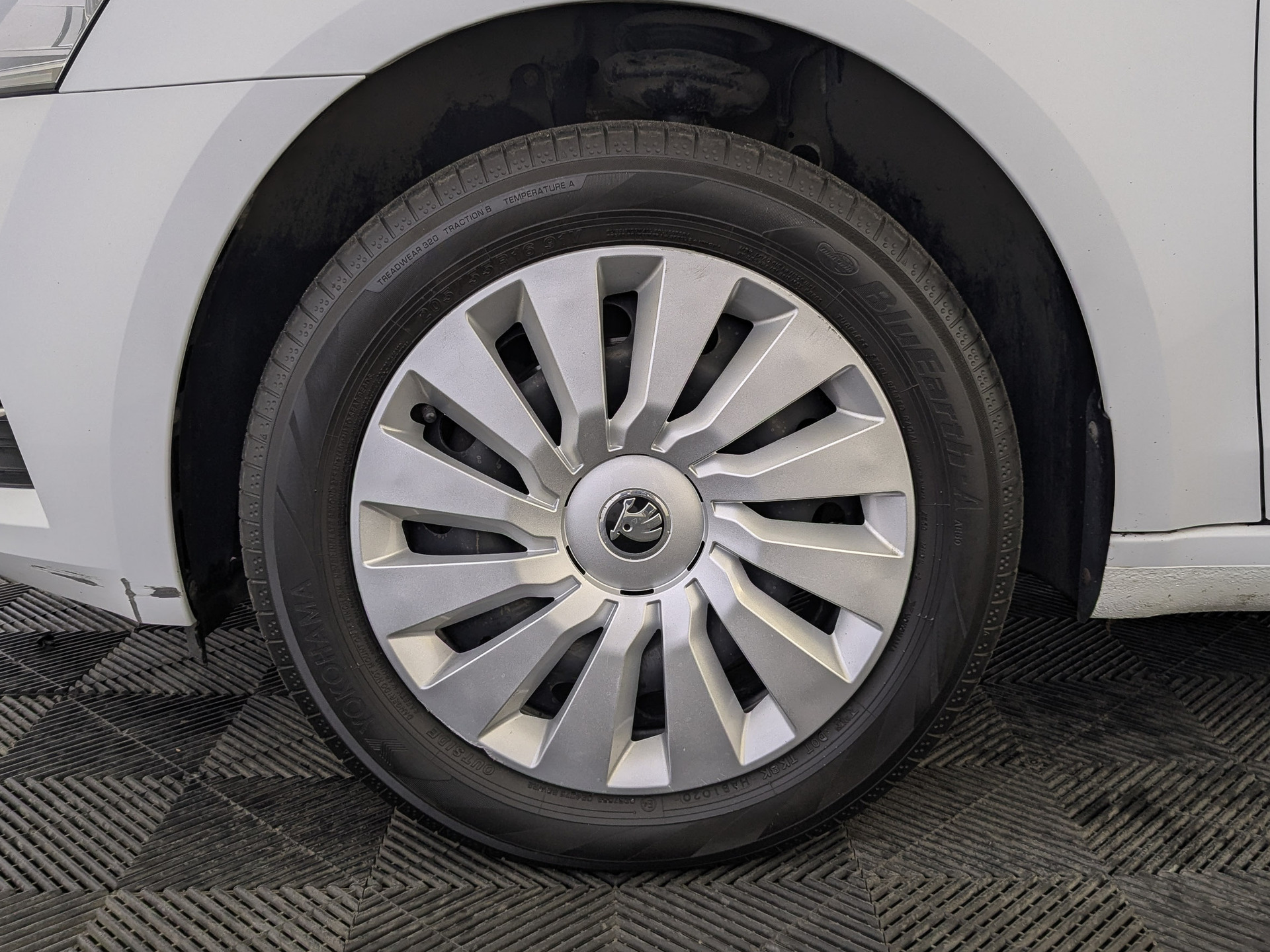 SKODA Octavia 1.60 (110 л.с), автомат, 2020, пробег 122 569 км