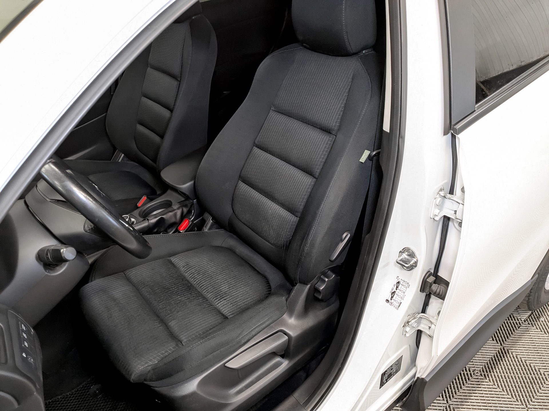 MAZDA CX-5 2.00 (150 л.с), автомат, 2012, пробег 144 895 км