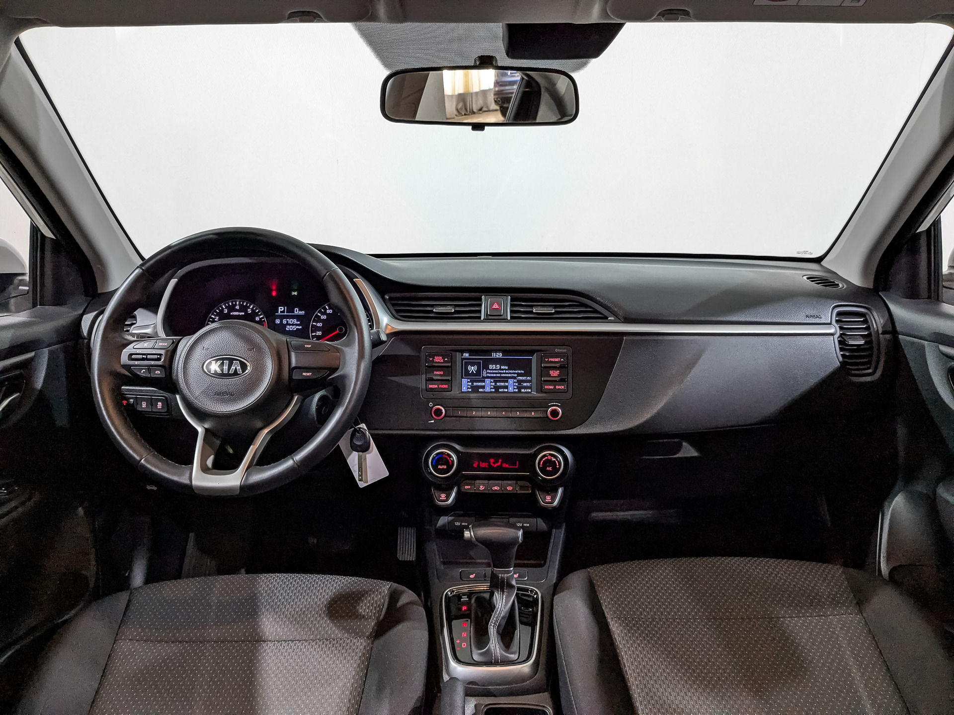 KIA Rio 1.60 (123 л.с), автомат, 2021, пробег 35 810 км