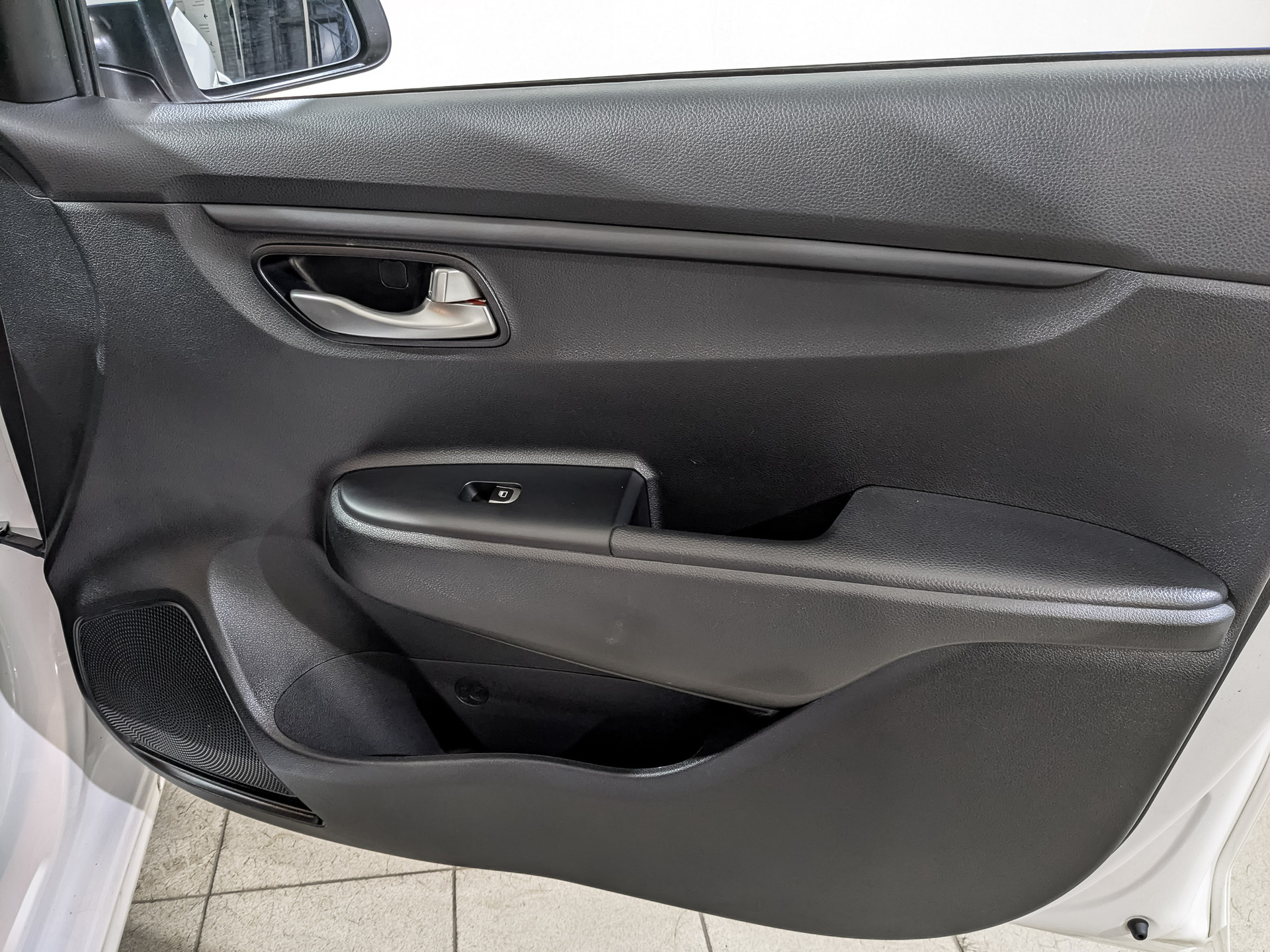 KIA Rio 1.60 (123 л.с), автомат, 2021, пробег 35 810 км
