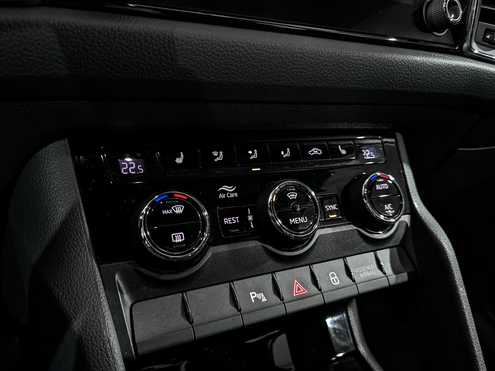 SKODA Kodiaq 1.40 (150 л.с), автомат, 2021, пробег 65 434 км