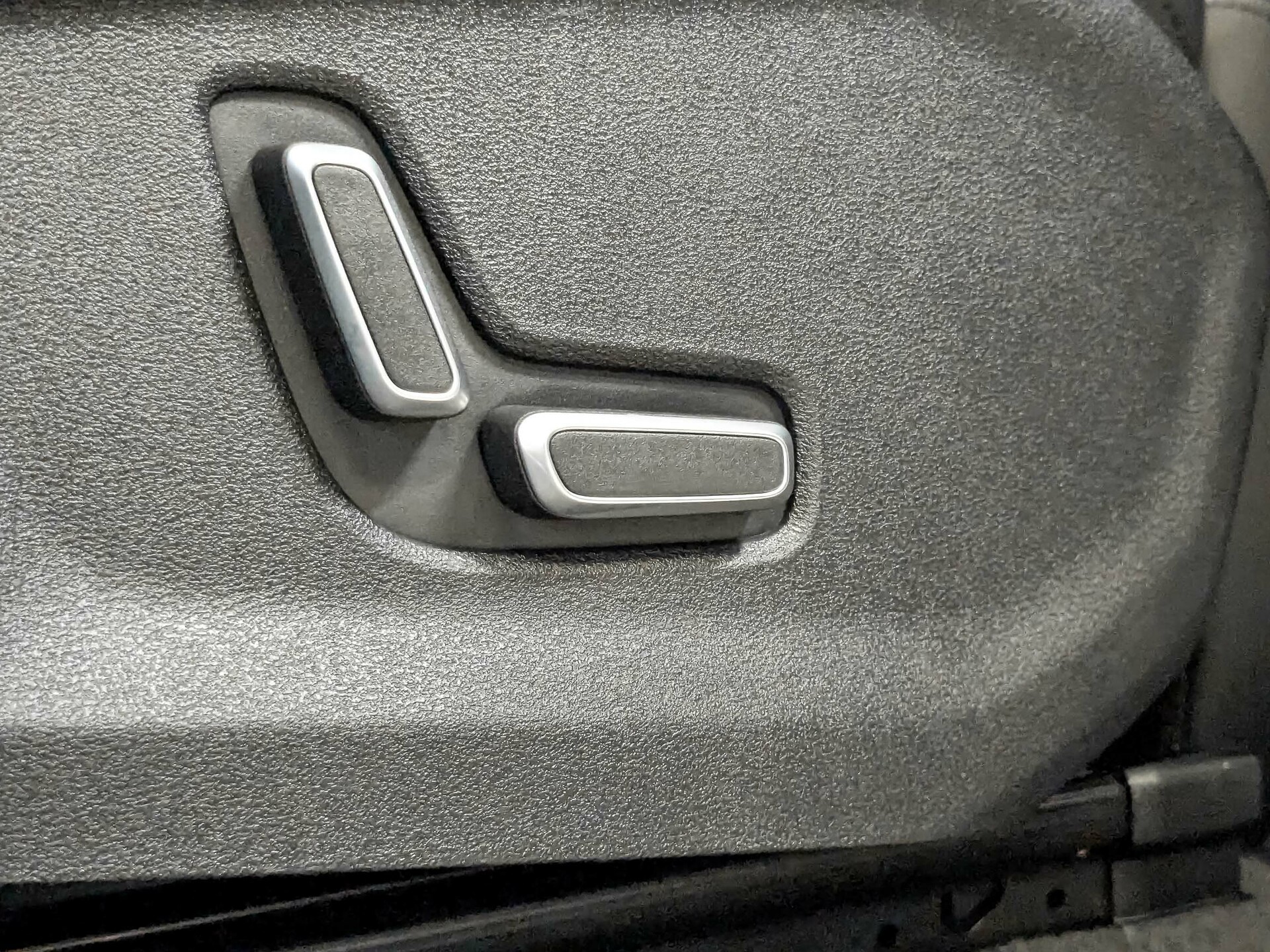 GEELY Monjaro 2.00 (238 л.с), автомат, 2024, пробег 20 359 км