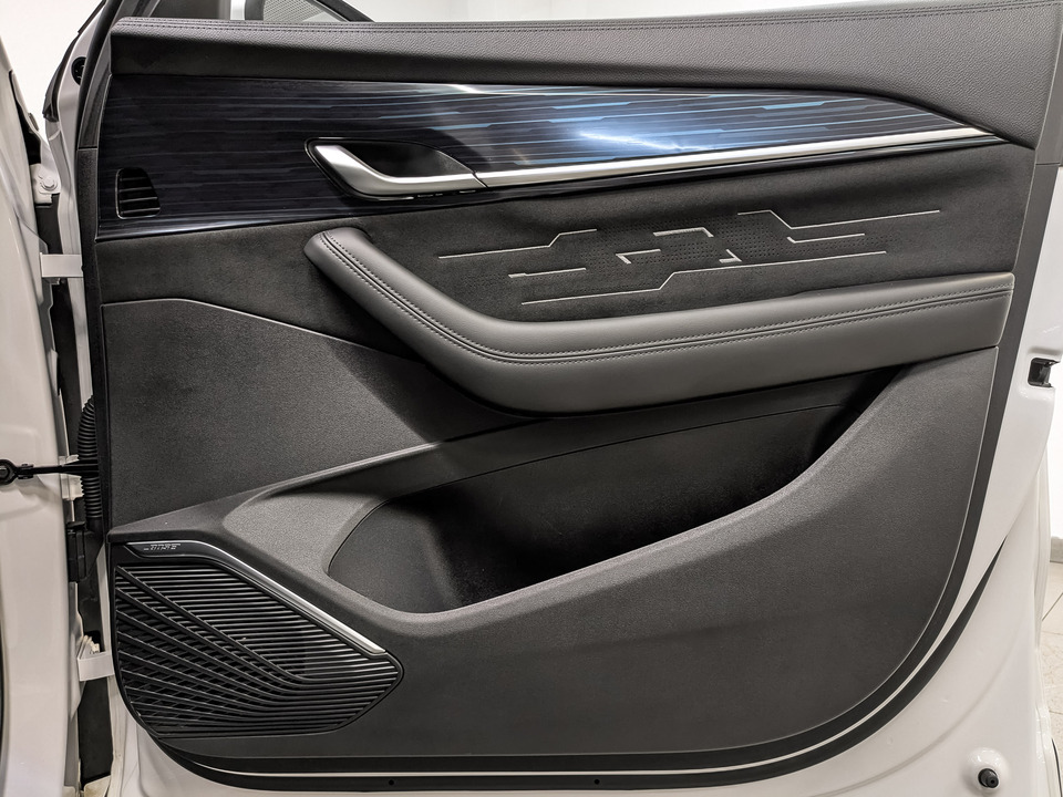 Фото Geely Monjaro с пробегом 20 359 км