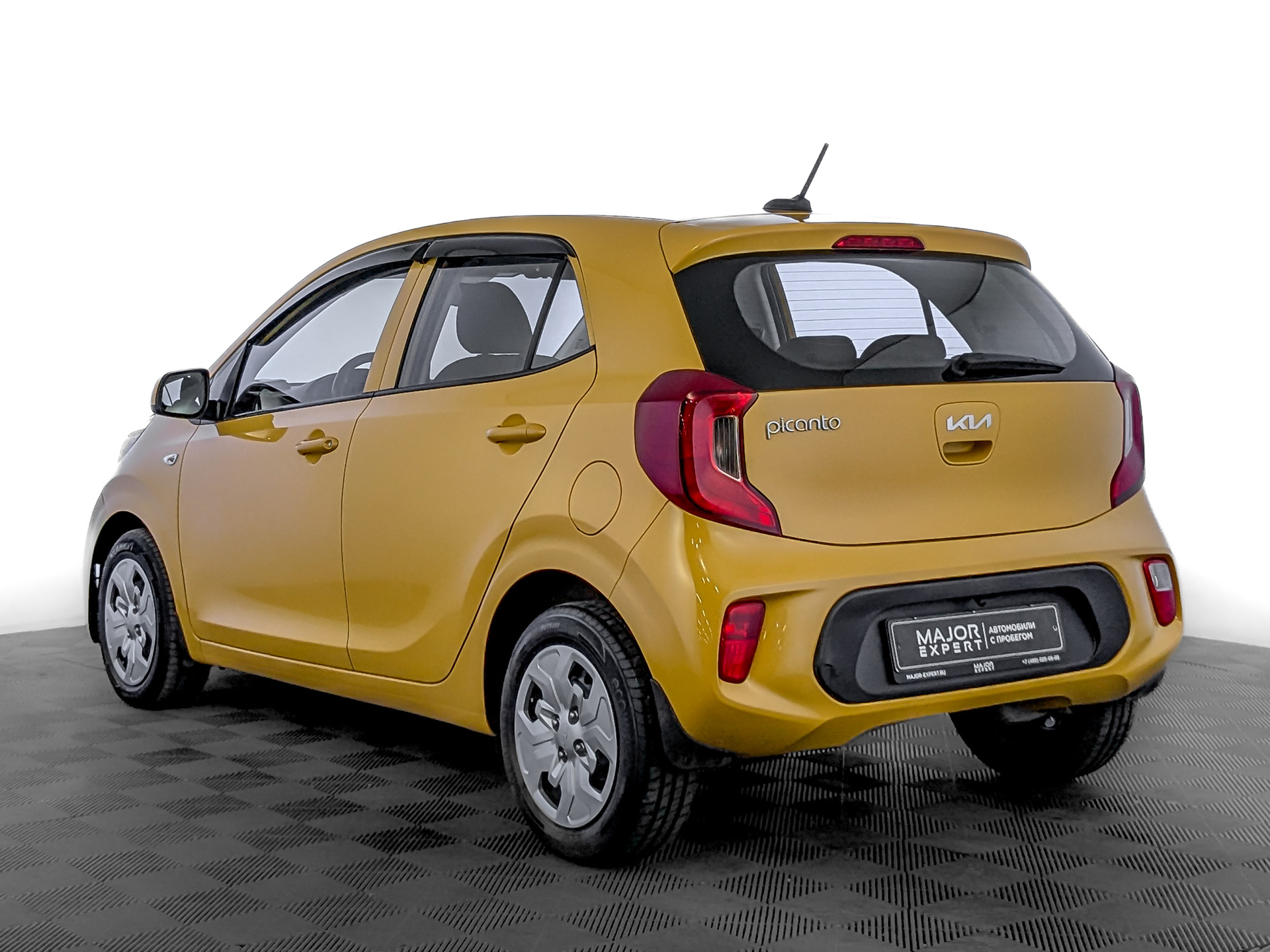 KIA Picanto 1.00 (67 л.с), автомат, 2022, пробег 27 500 км