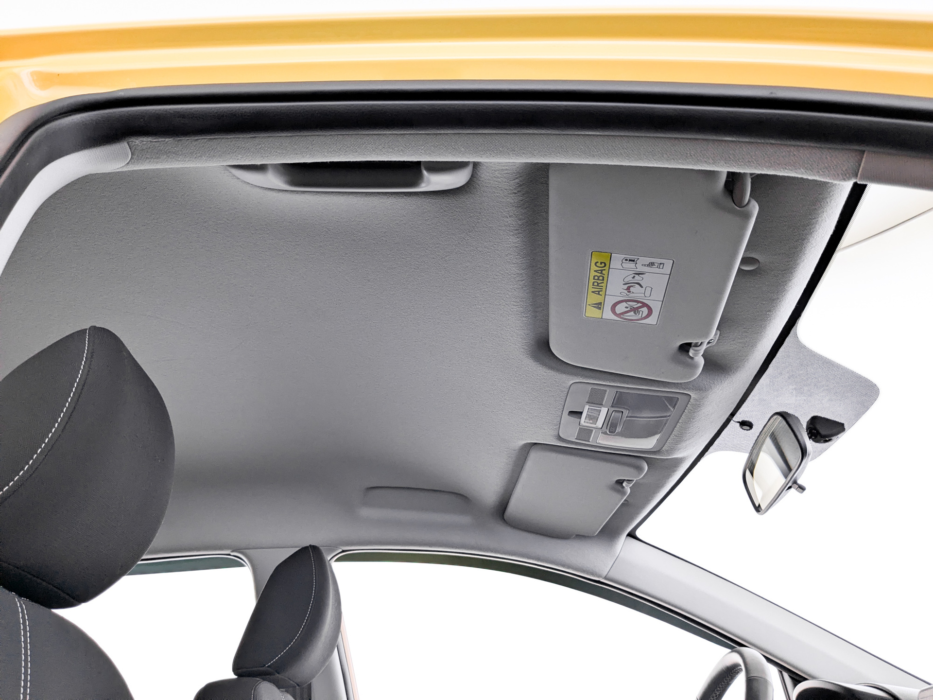KIA Picanto 1.00 (67 л.с), автомат, 2022, пробег 27 500 км