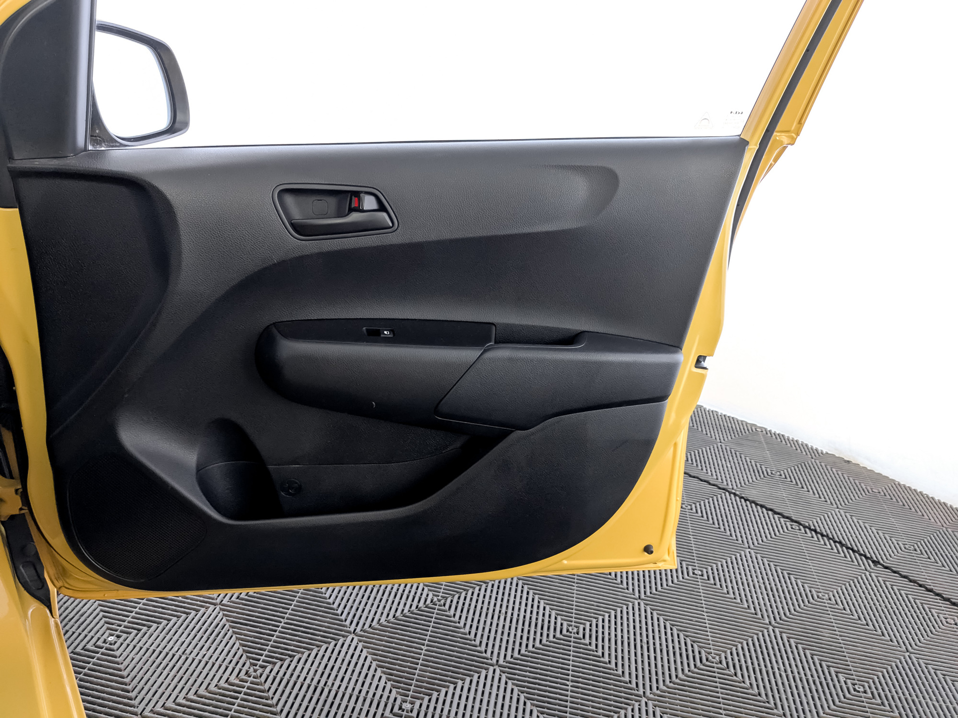 KIA Picanto 1.00 (67 л.с), автомат, 2022, пробег 27 500 км