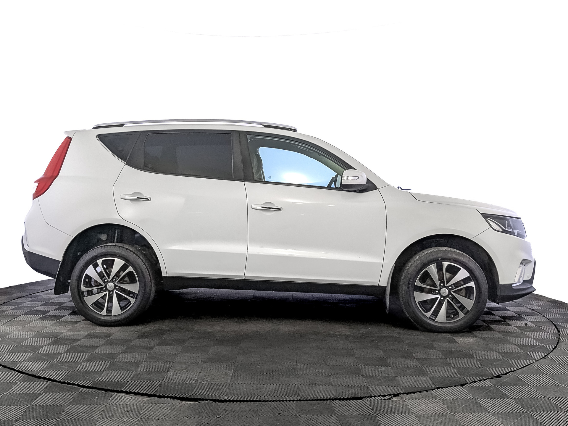 GEELY Emgrand X7 1.80 (131 л.с), механическая, 2019, пробег 141 417 км