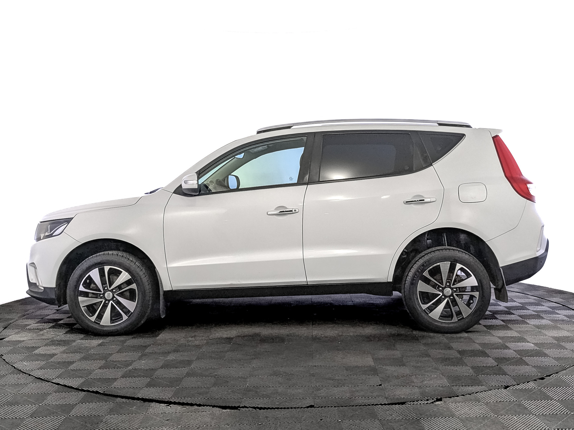 GEELY Emgrand X7 1.80 (131 л.с), механическая, 2019, пробег 141 417 км
