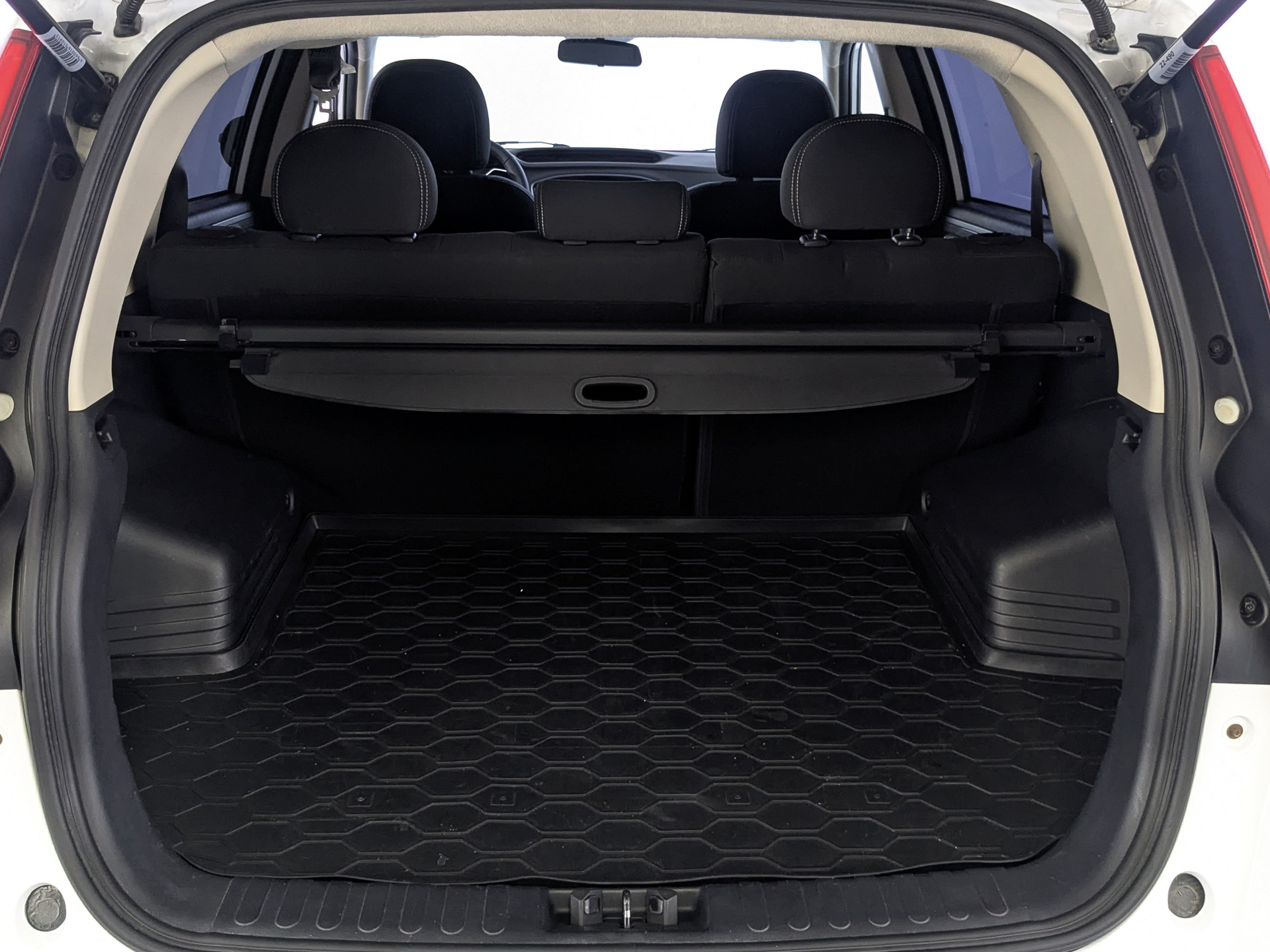 GEELY Emgrand X7 1.80 (131 л.с), механическая, 2019, пробег 141 417 км