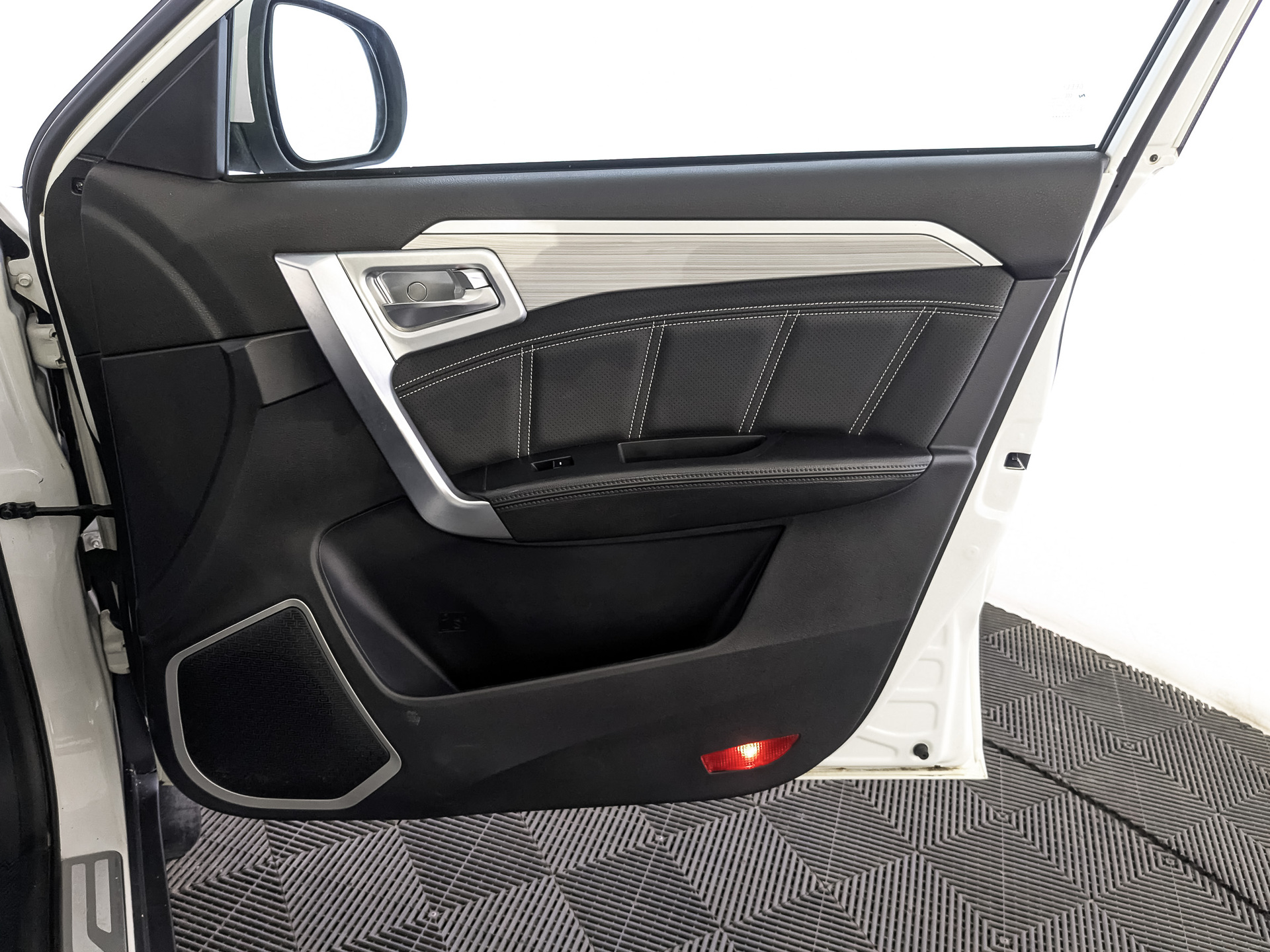 GEELY Emgrand X7 1.80 (131 л.с), механическая, 2019, пробег 141 417 км
