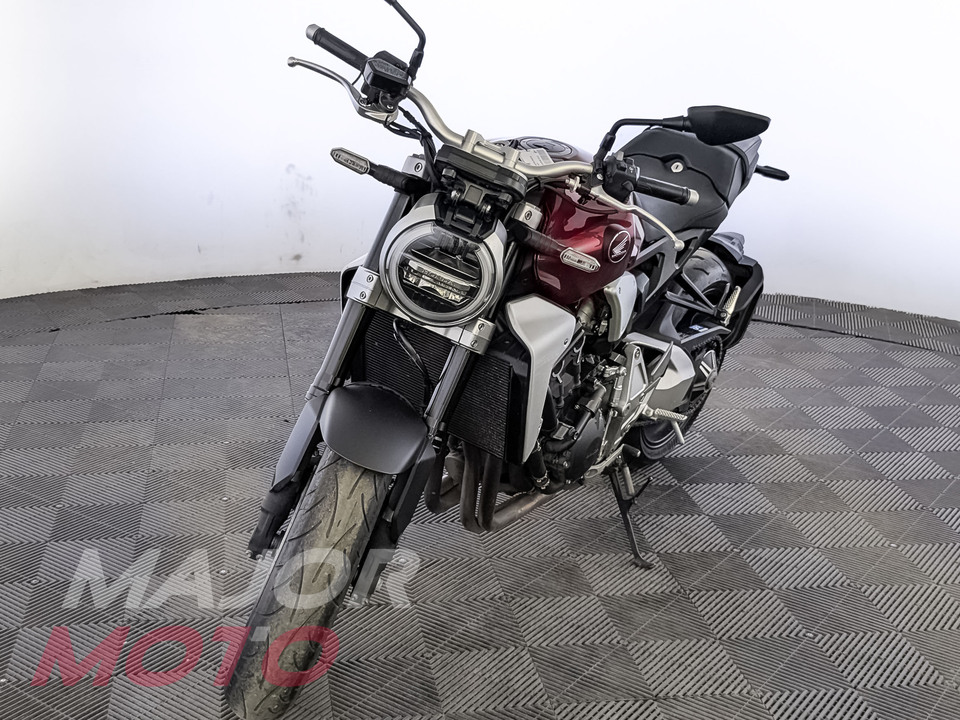 Honda CB 1000R - фото №3