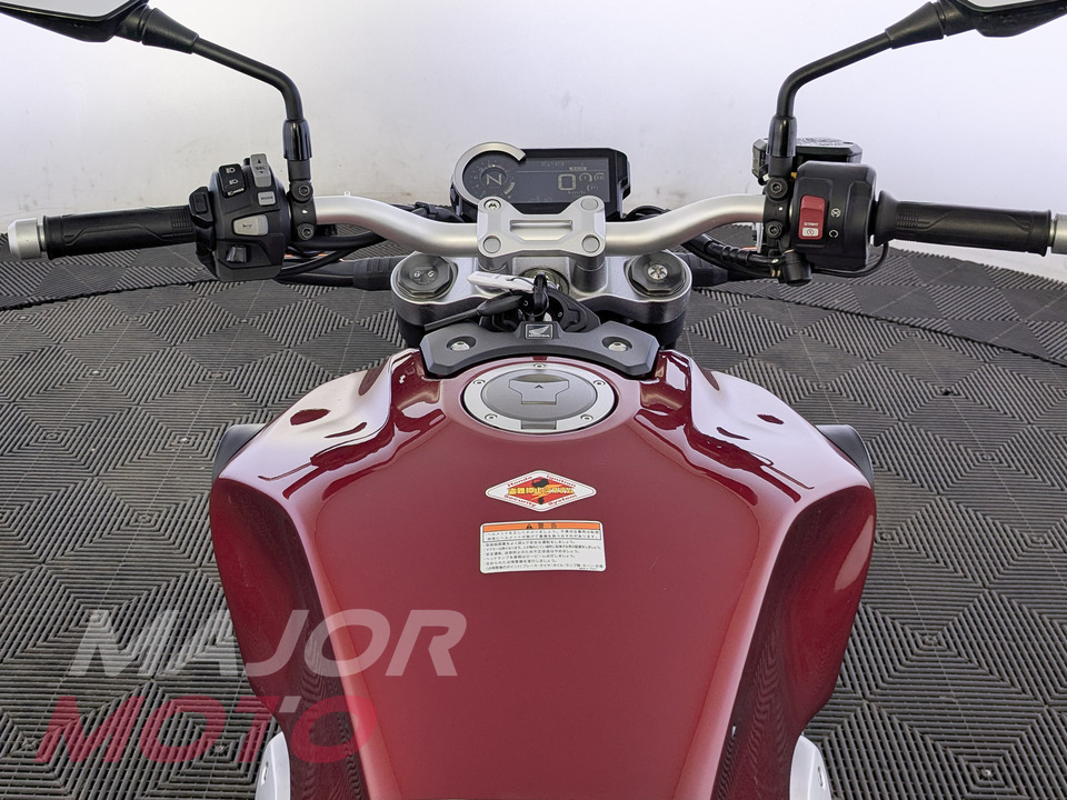 Honda CB 1000R - фото №8