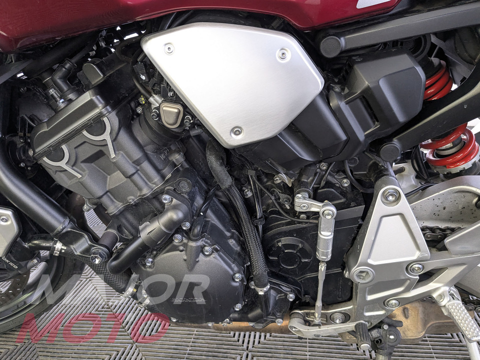 Honda CB 1000R - фото №10