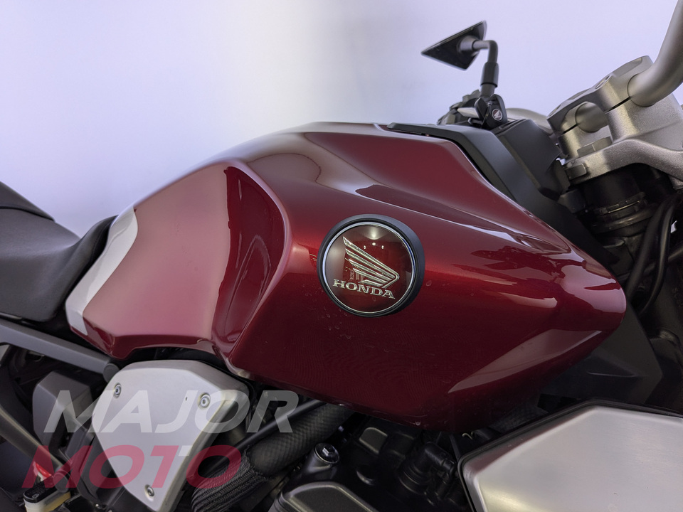 Honda CB 1000R - фото №13