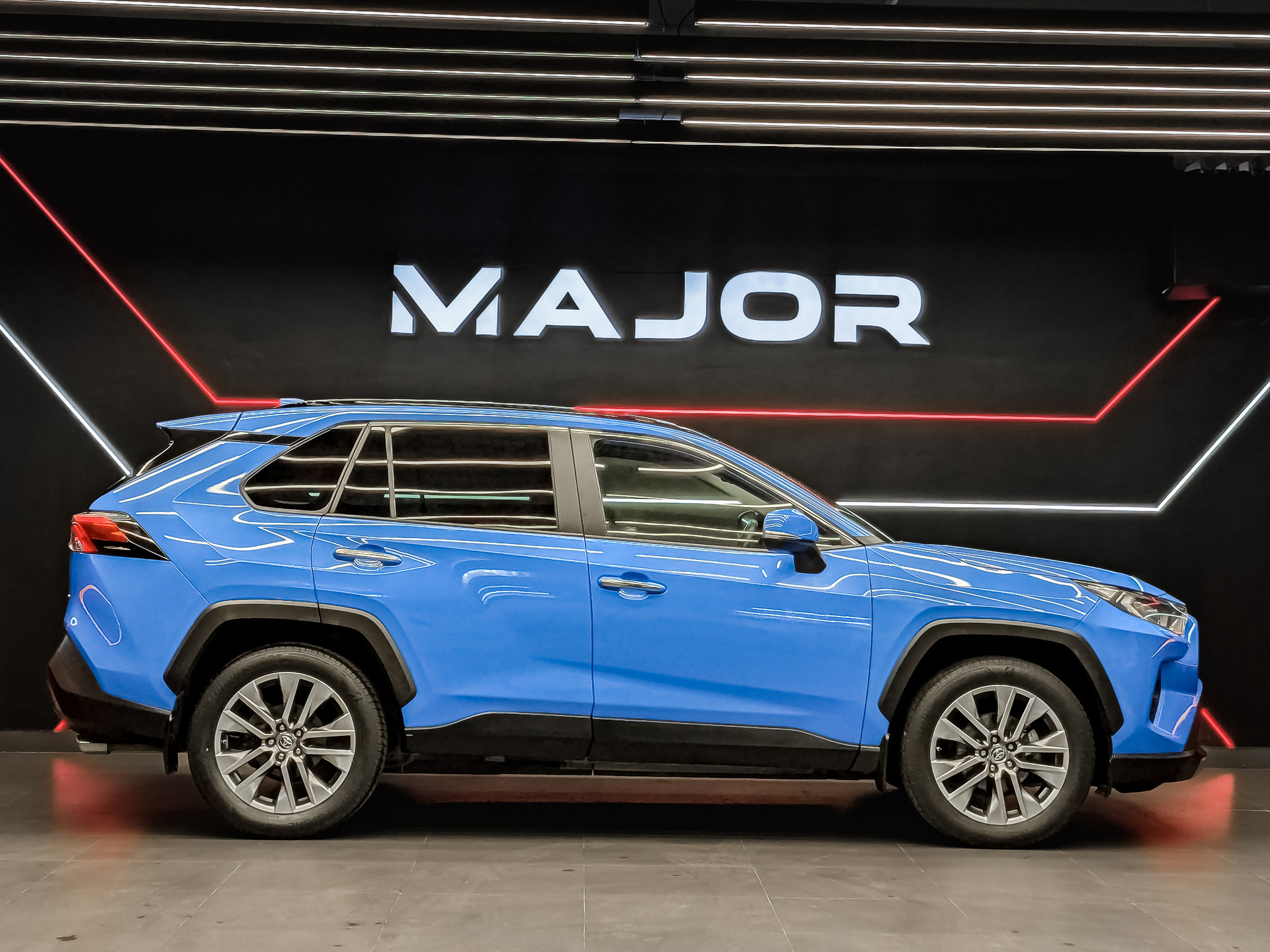TOYOTA Rav-4 2.00 (149 л.с), автомат, 2020, пробег 69 622 км