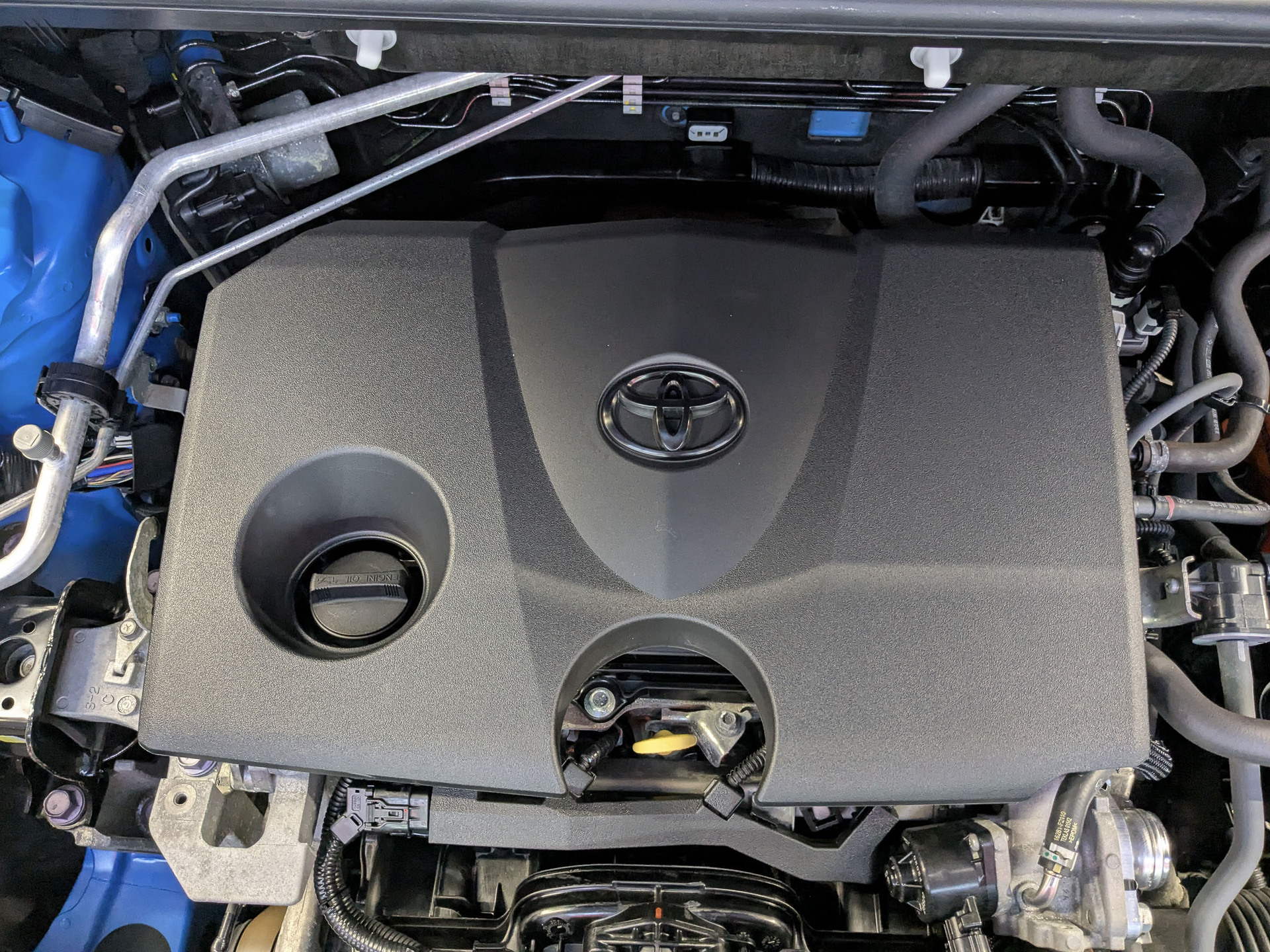 TOYOTA Rav-4 2.00 (149 л.с), автомат, 2020, пробег 69 622 км
