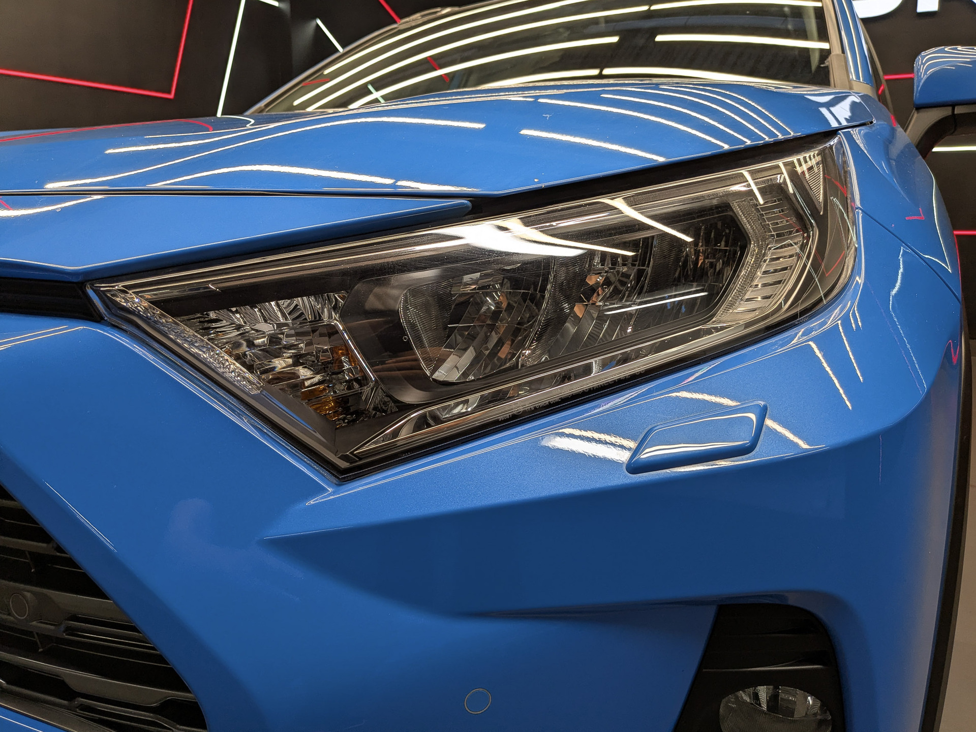 TOYOTA Rav-4 2.00 (149 л.с), автомат, 2020, пробег 69 622 км