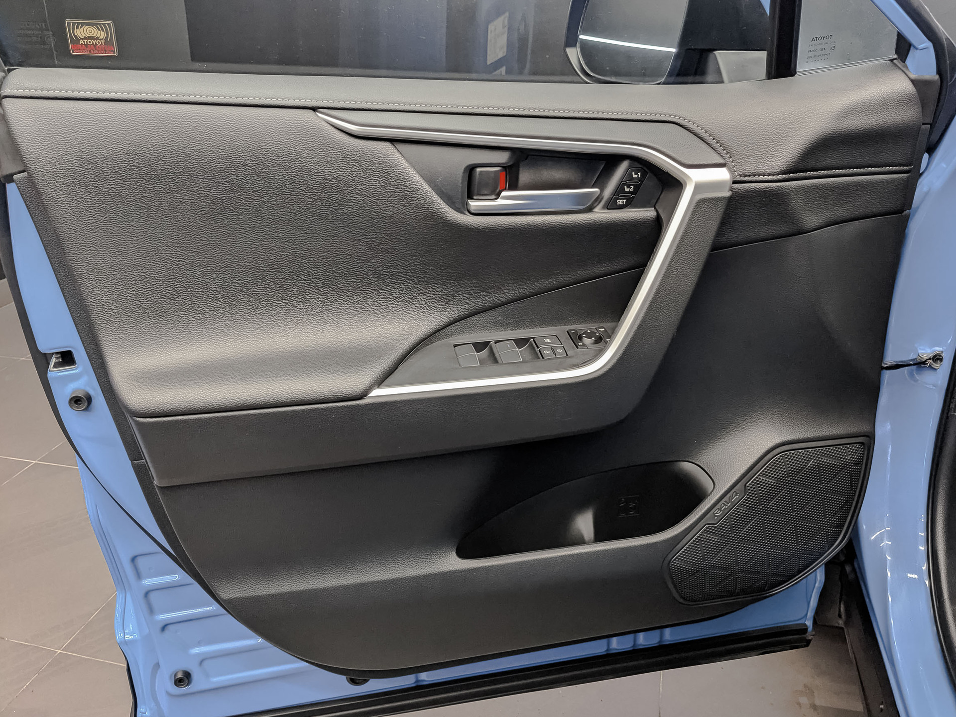 TOYOTA Rav-4 2.00 (149 л.с), автомат, 2020, пробег 69 622 км