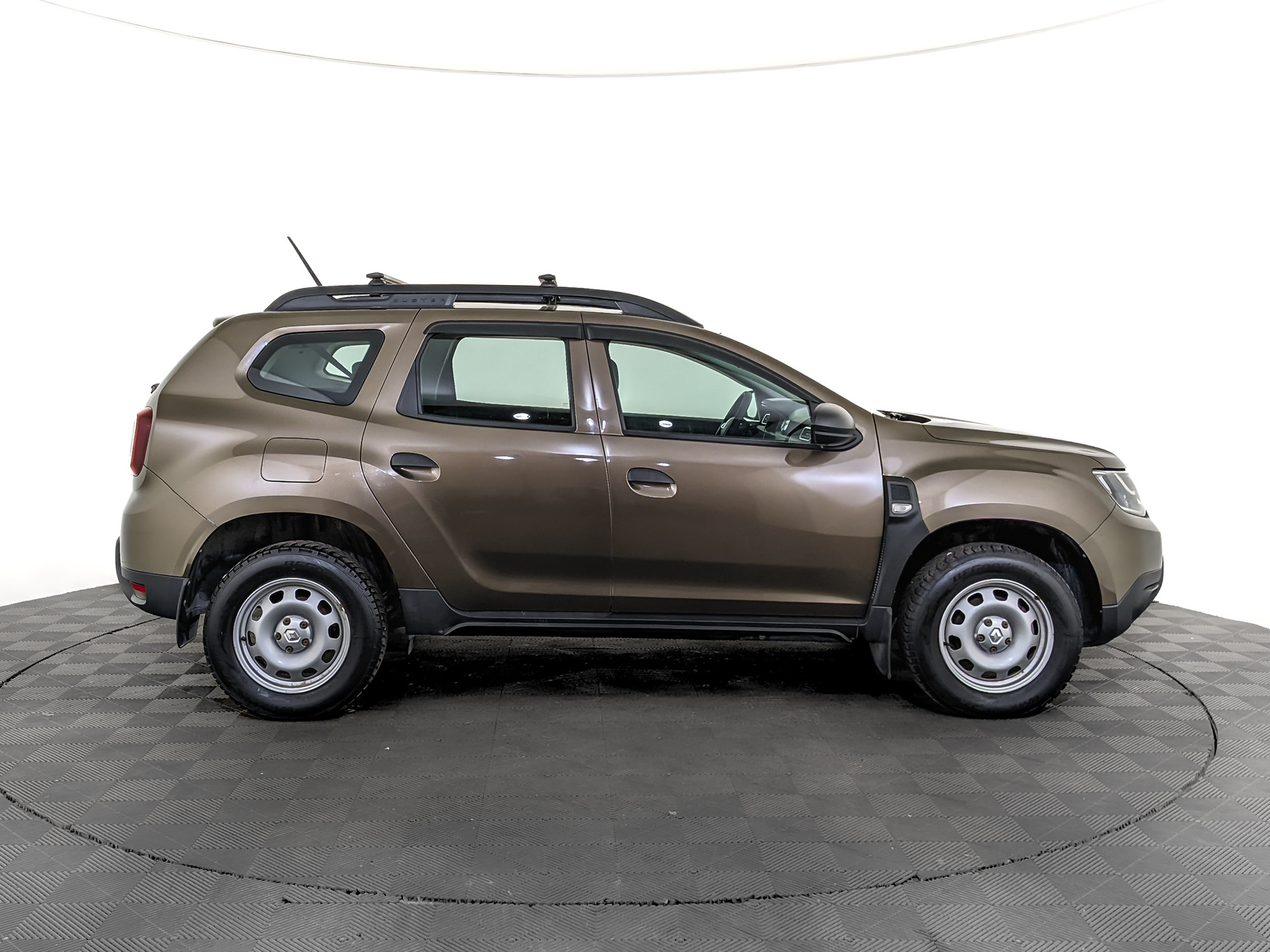 RENAULT Duster 1.60 (114 л.с), механическая, 2022, пробег 52 000 км