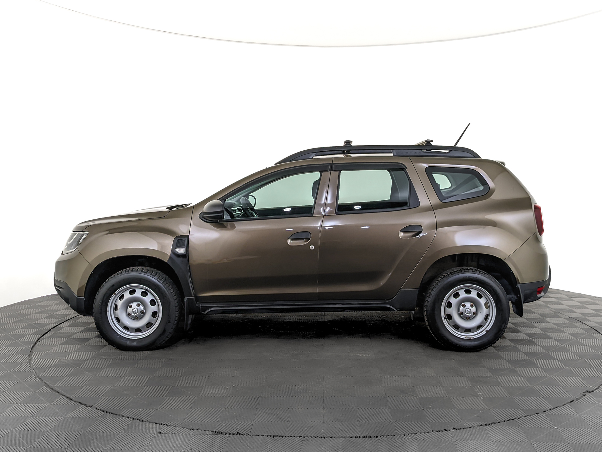 RENAULT Duster 1.60 (114 л.с), механическая, 2022, пробег 52 000 км
