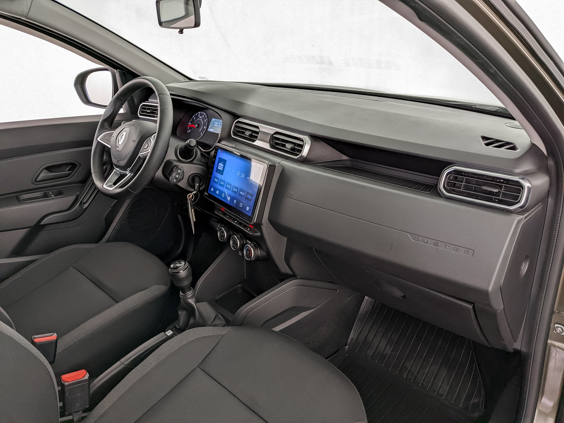 RENAULT Duster 1.60 (114 л.с), механическая, 2022, пробег 52 000 км