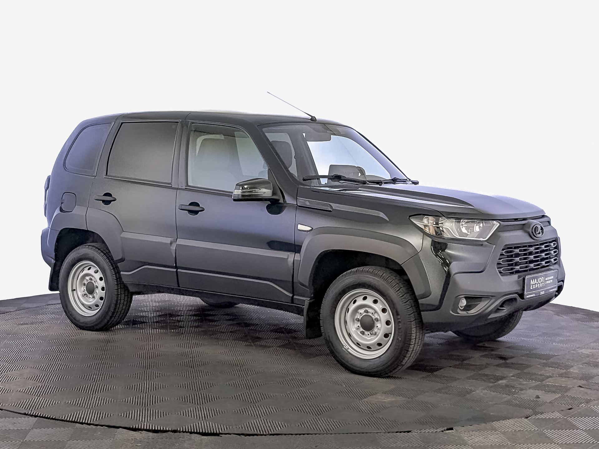 LADA Niva Travel 1.70 (83 л.с), механическая, 2024, пробег 29 147 км