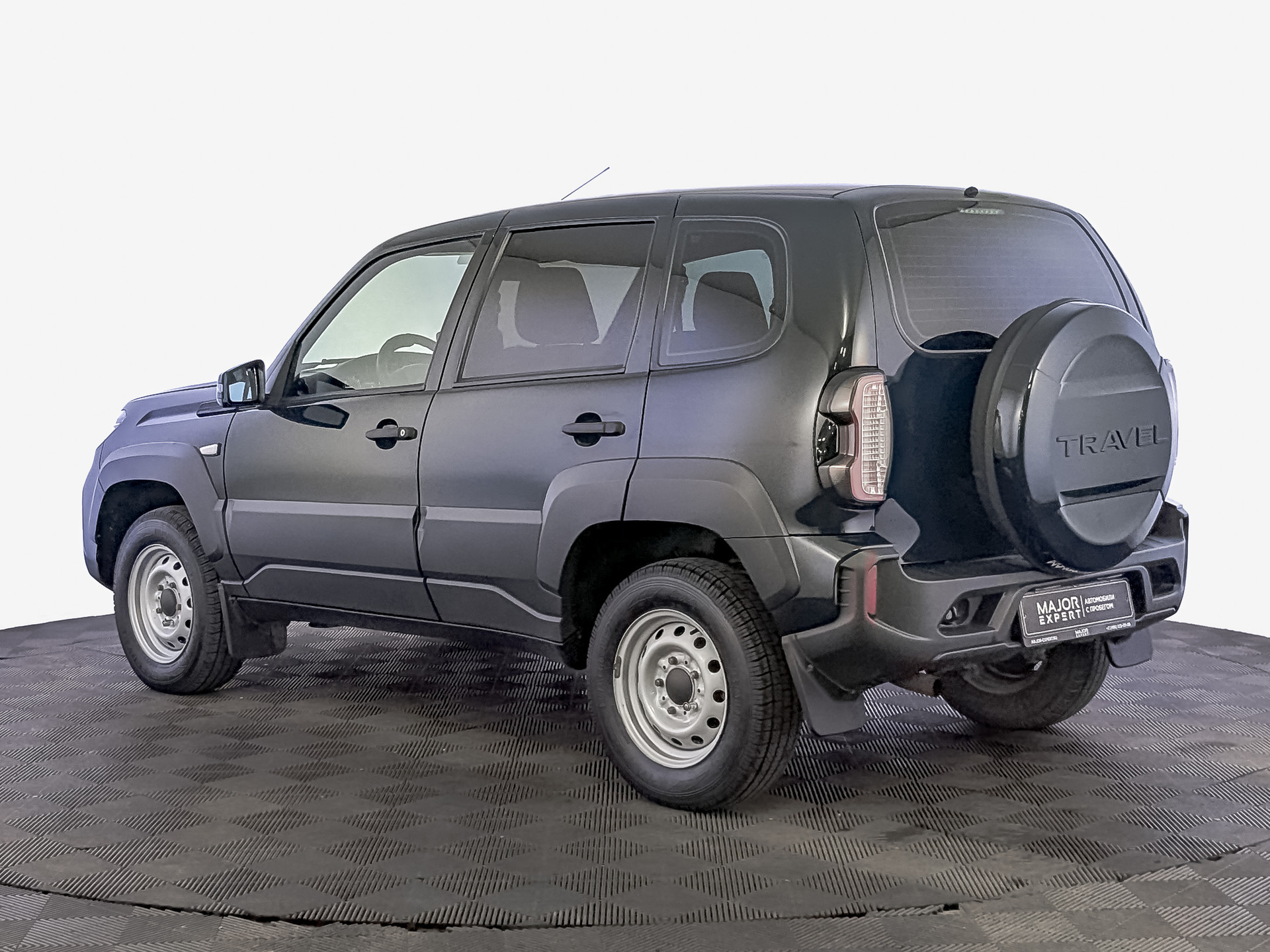 LADA Niva Travel 1.70 (83 л.с), механическая, 2024, пробег 29 147 км