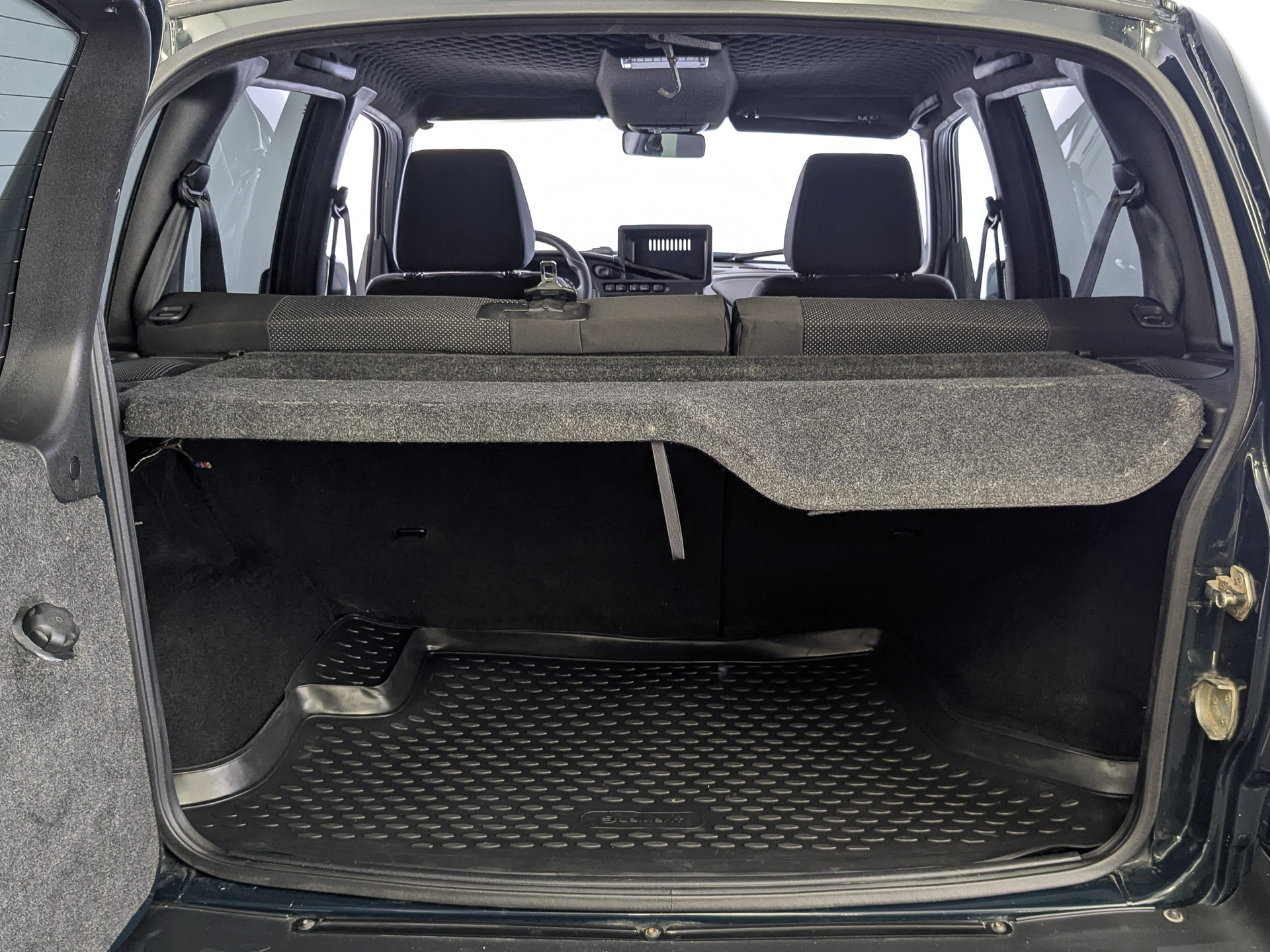LADA Niva Travel 1.70 (83 л.с), механическая, 2024, пробег 29 147 км