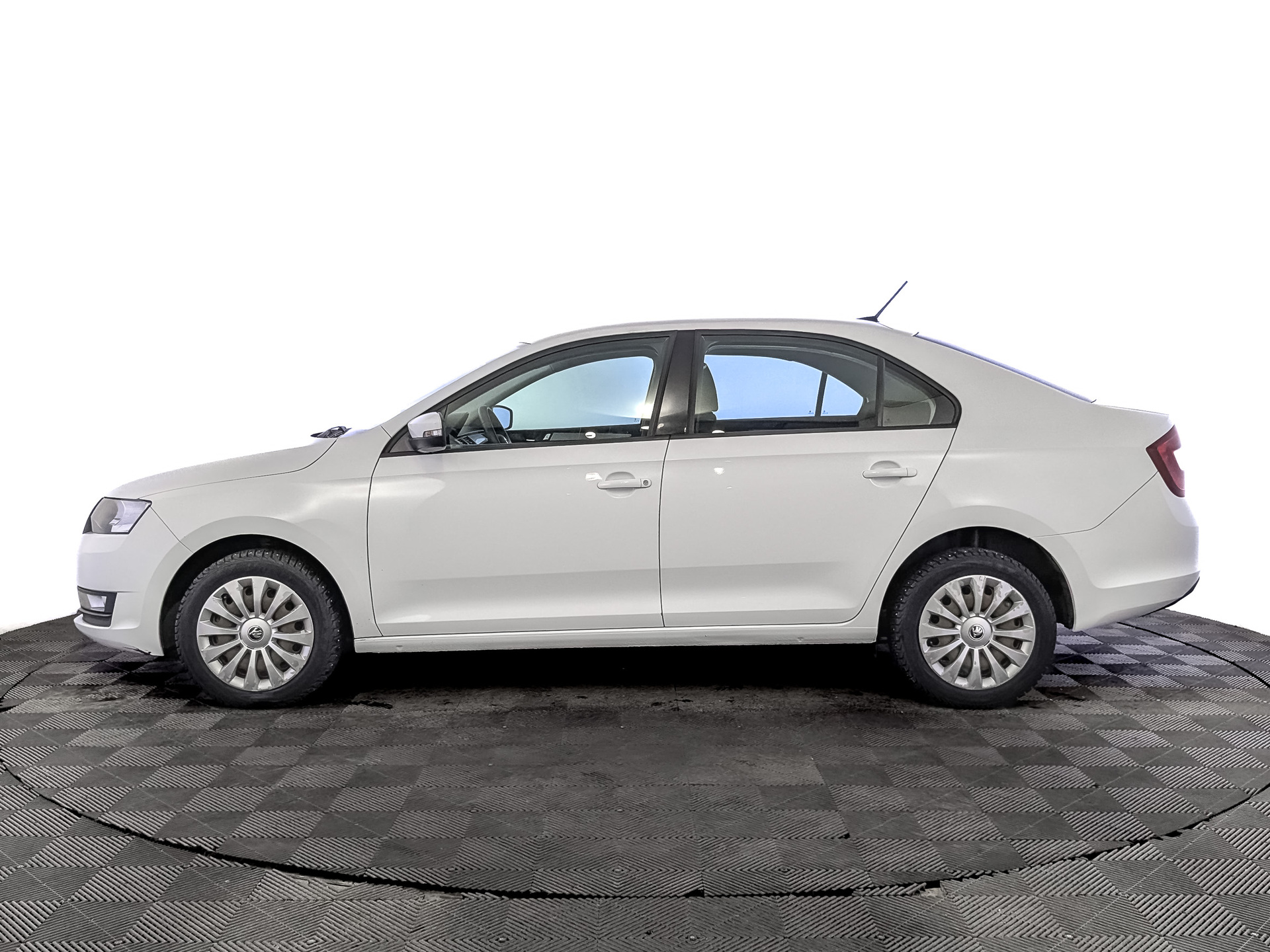SKODA Rapid 1.60 (110 л.с), автомат, 2019, пробег 99 438 км