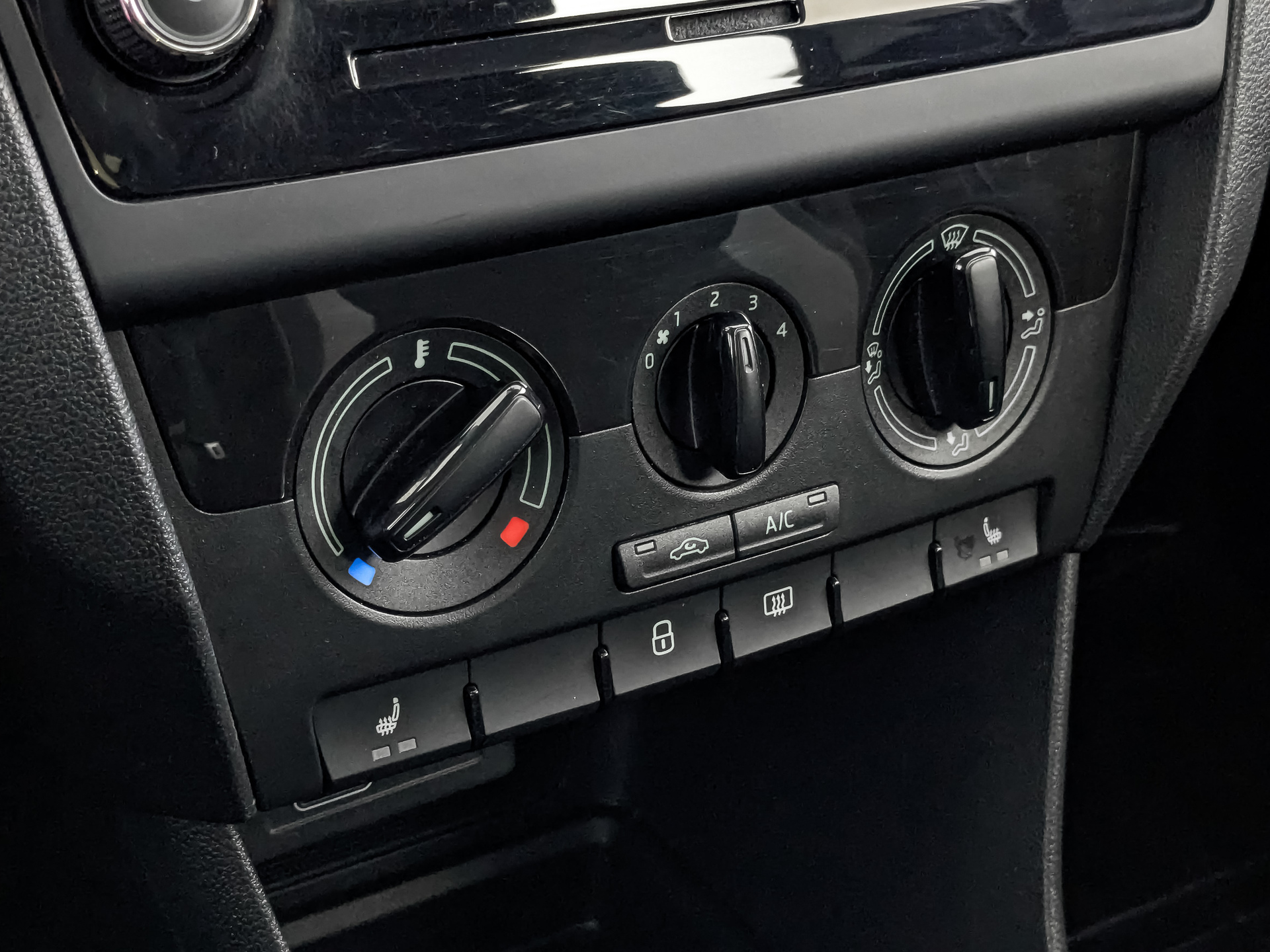SKODA Rapid 1.60 (110 л.с), автомат, 2019, пробег 99 438 км