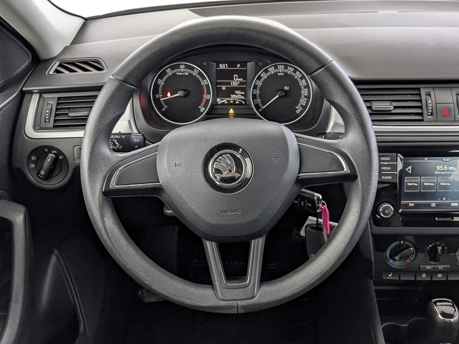 SKODA Rapid 1.60 (110 л.с), автомат, 2019, пробег 99 438 км