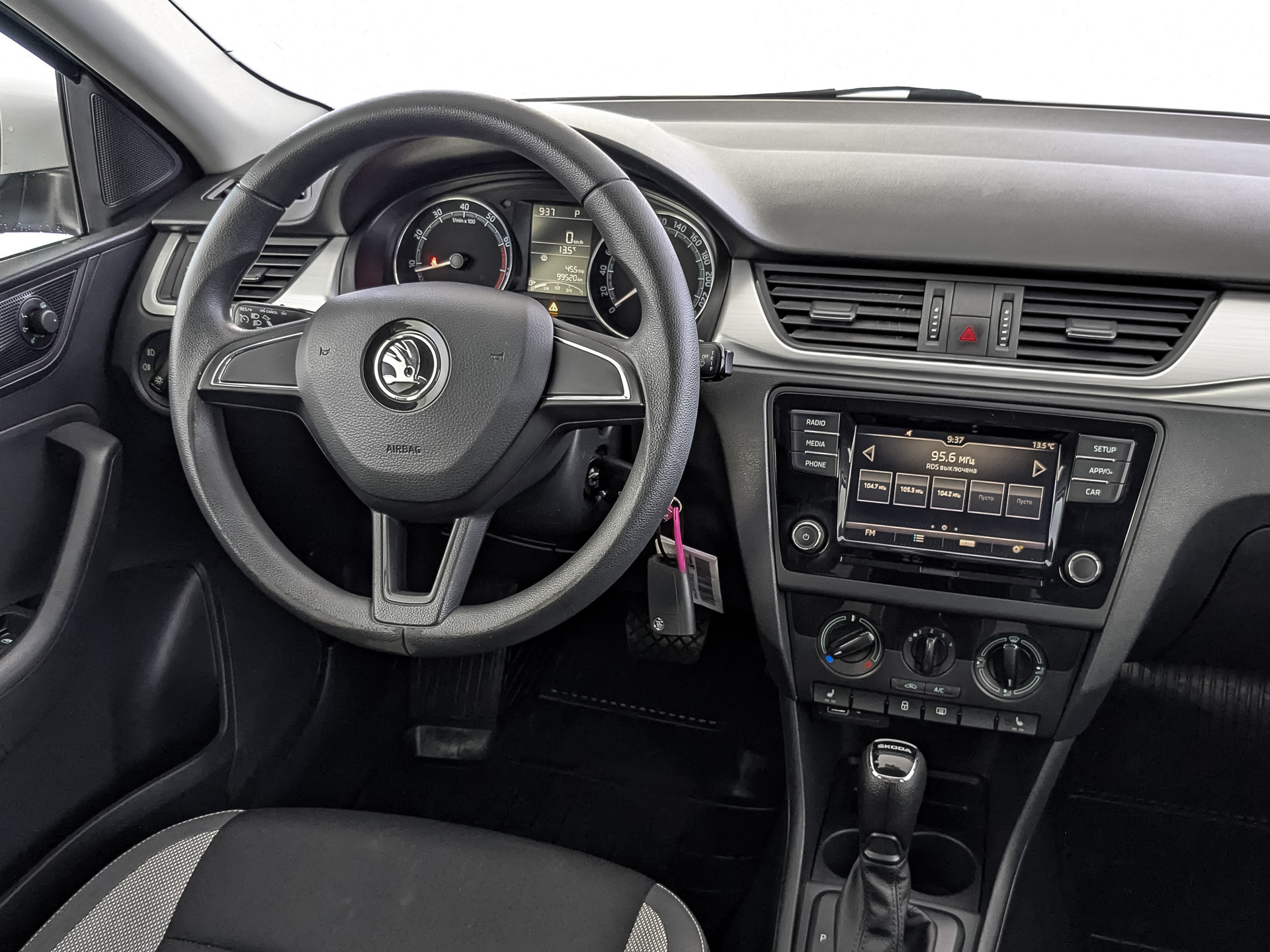 SKODA Rapid 1.60 (110 л.с), автомат, 2019, пробег 99 438 км