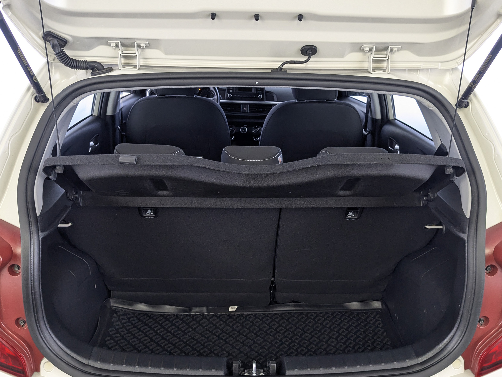 KIA Picanto 1.20 (84 л.с), автомат, 2019, пробег 39 178 км