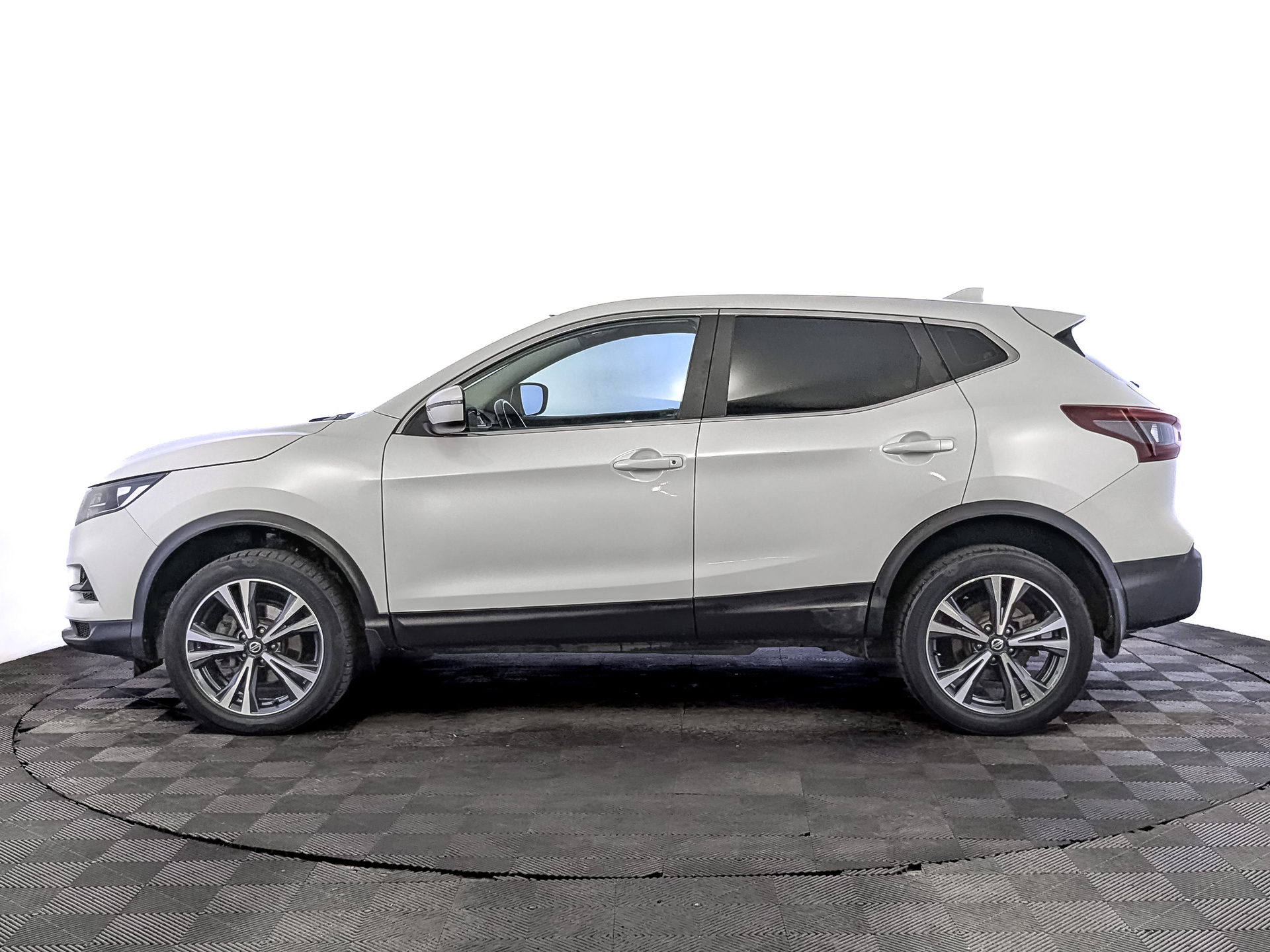NISSAN Qashqai 1.20 (115 л.с), автомат, 2021, пробег 84 144 км
